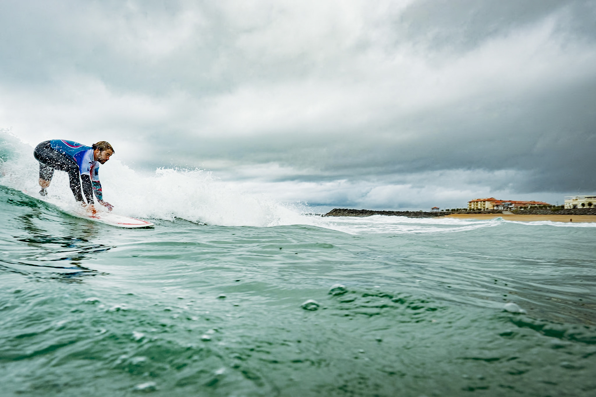 Geoffroy Moucheboeuf lors des sélections à Anglet pour l'équipe de France de Para Surf en 2022 avant les mondiaux en Californie