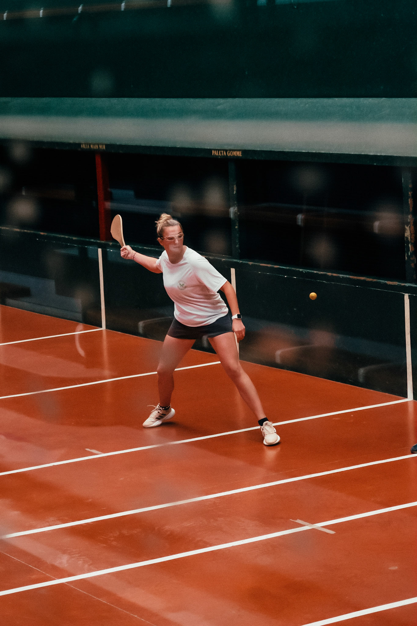 France, Bayonne, 2023-06-15. Basque pelota, a history of transmission in a sport with a long tradition. Discover the diversity of pelota with female players et with the French team's handi pelota section. Ania at the relaunch. Photograph by romain de sigalas / hans lucas. France, bayonne, 2023-06-15. La pelote Basque, une histoire de transmission dans un sport de longue tradition. A la rencontre de la diversite de la pelote avec les joueuses et egalement la section handi pelote de l equipe de France. Ania a le relance. Photographie de romain de sigalas / hans lucas.