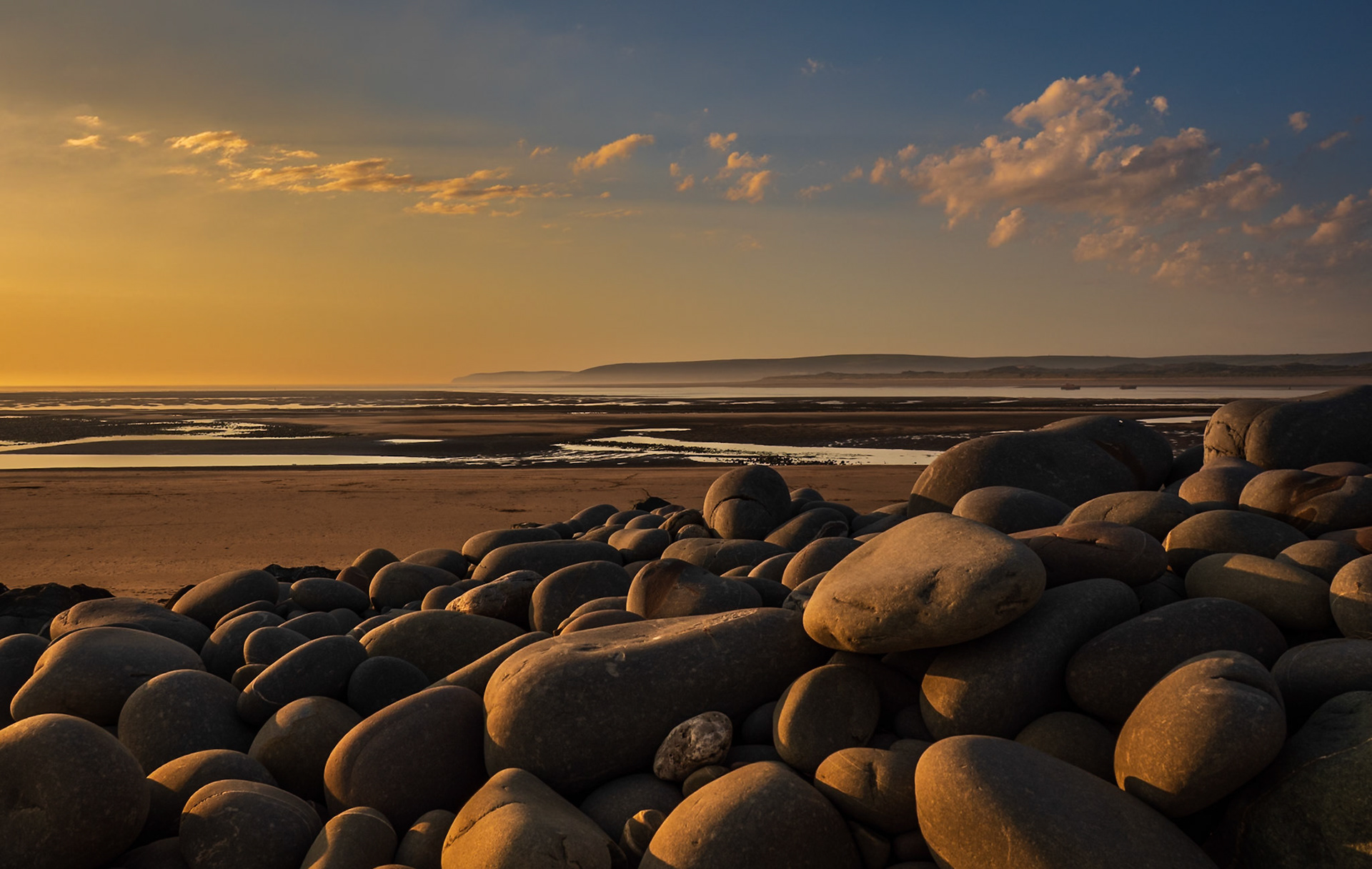 Evening light, Sandymere pebbleridge