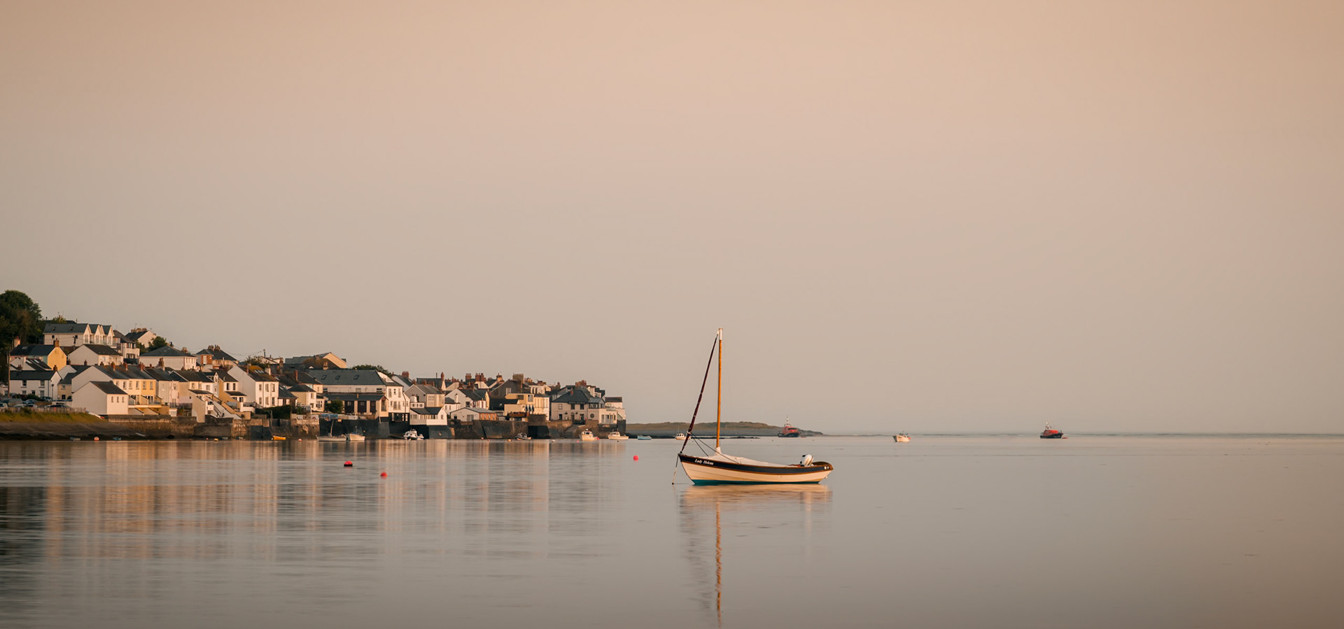 A calm Appledore morning
