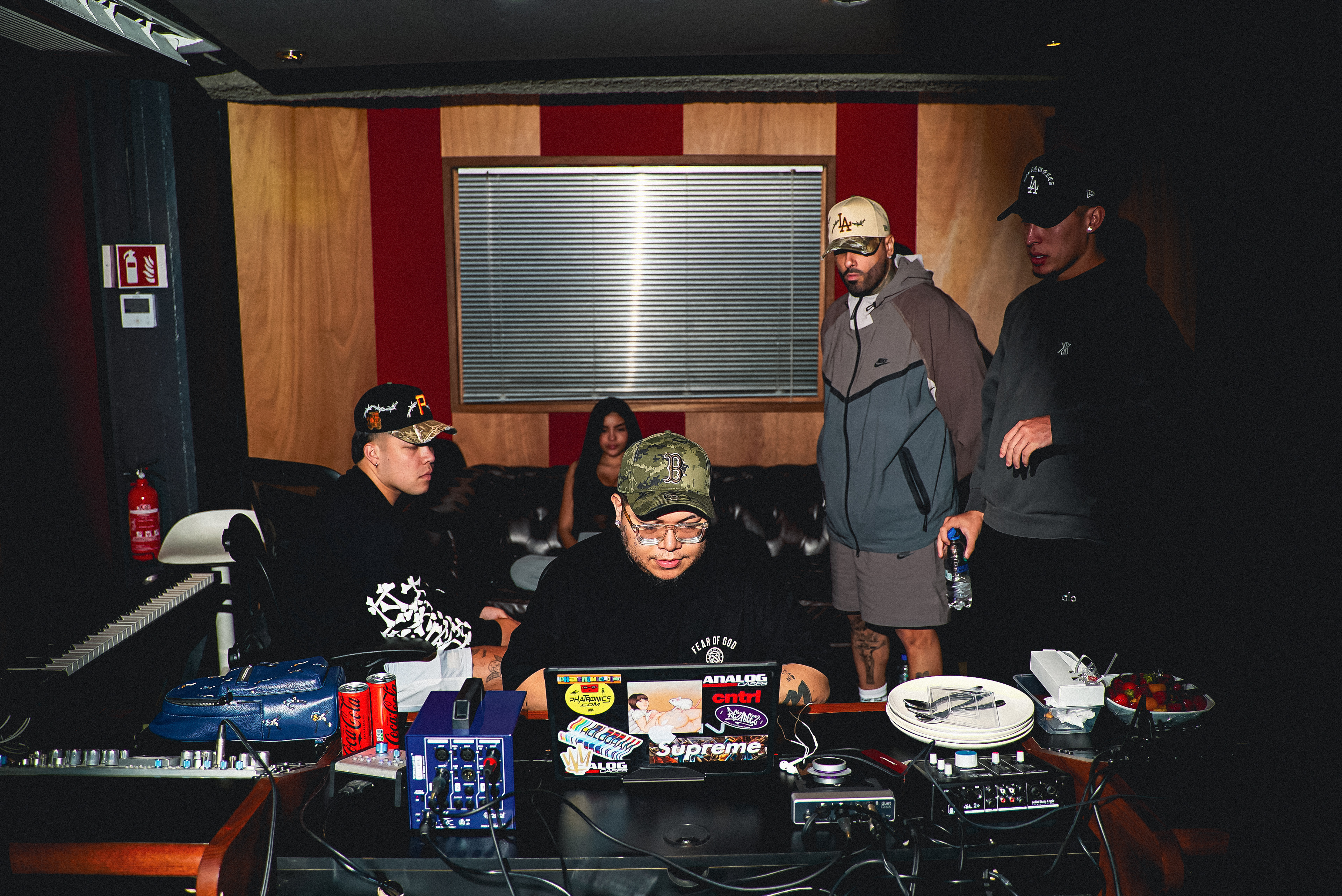 Nicky jam - studio