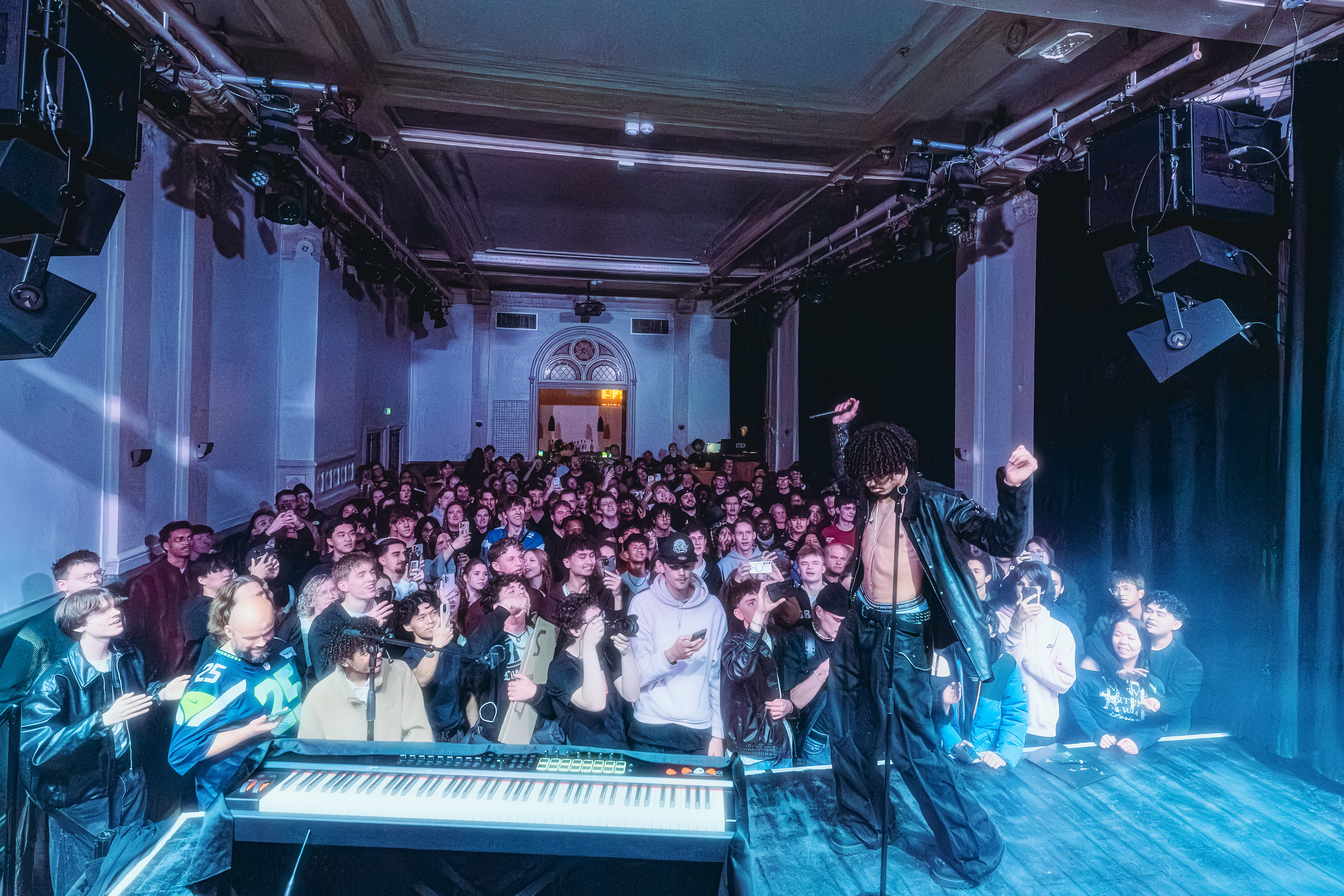 Bryant barnes - paradiso