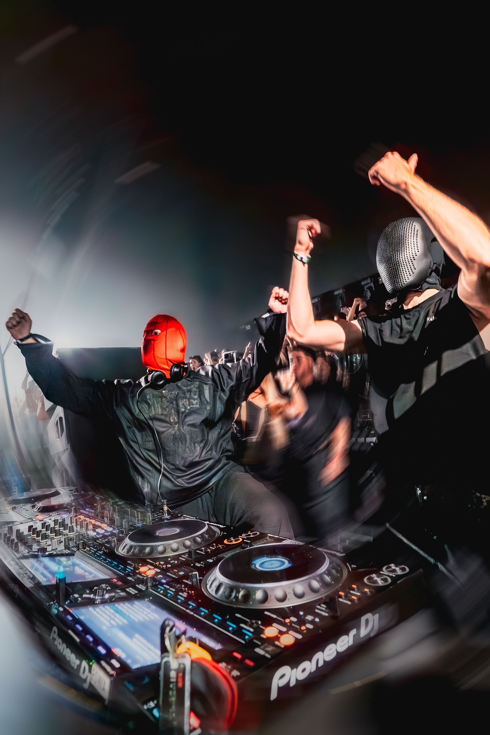 Kruelty B2b vieze asbak - verknipt ade