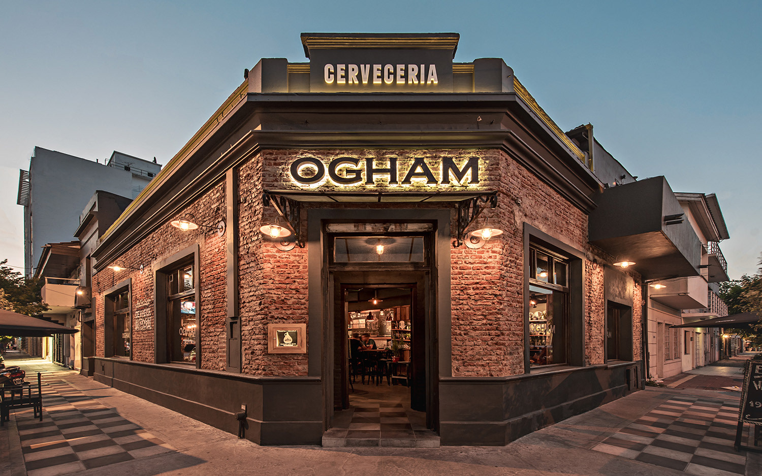 Fotografías de Cervecería Ogham realizadas en la ciudad de Mar del Plata por el fotógrafo Sebastián Vecchi