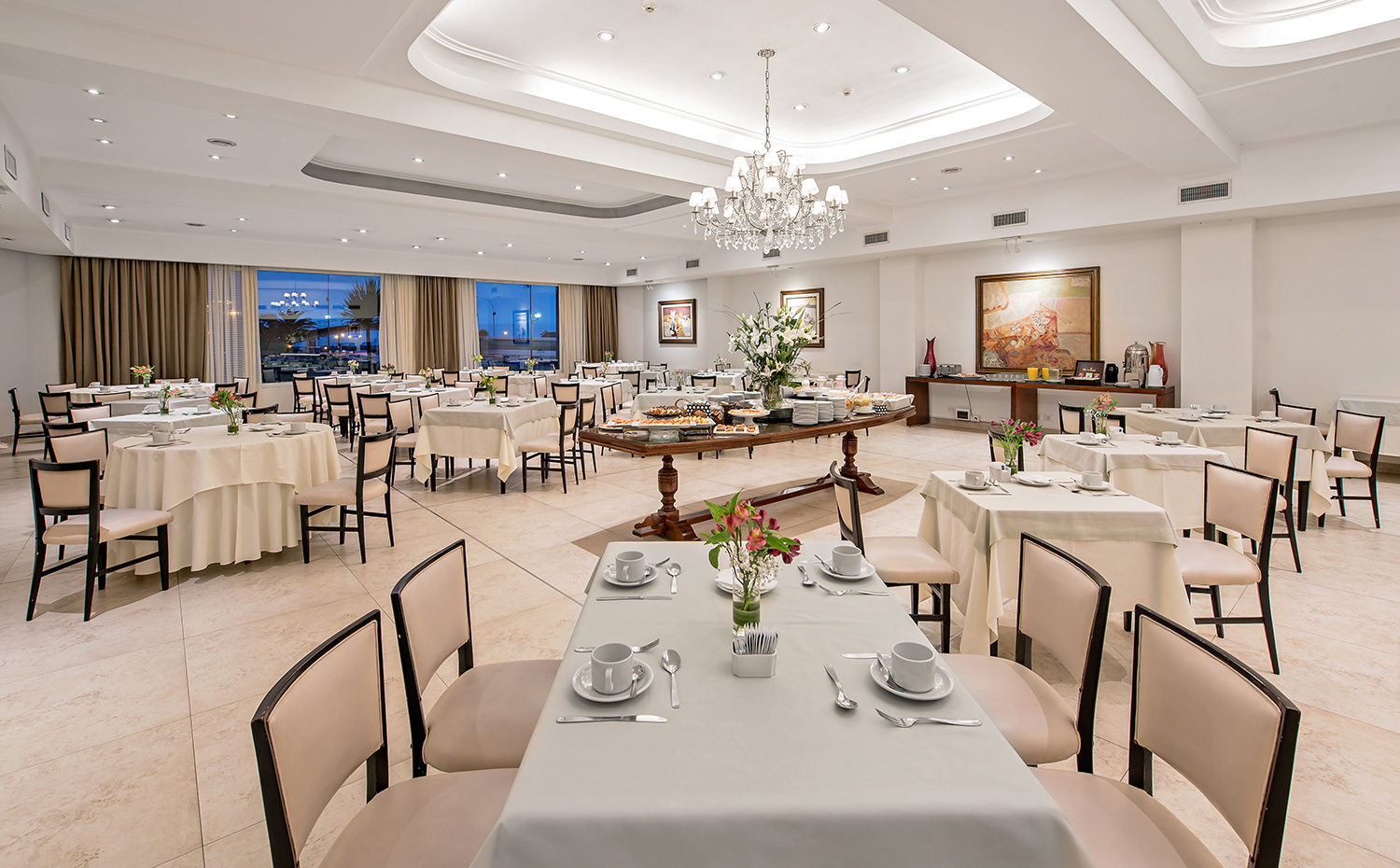 Fotografías del Hotel Iruña realizadas en la ciudad de Mar del Plata por el fotógrafo Sebastián Vecchi Tartufo Alvarez Arguelles