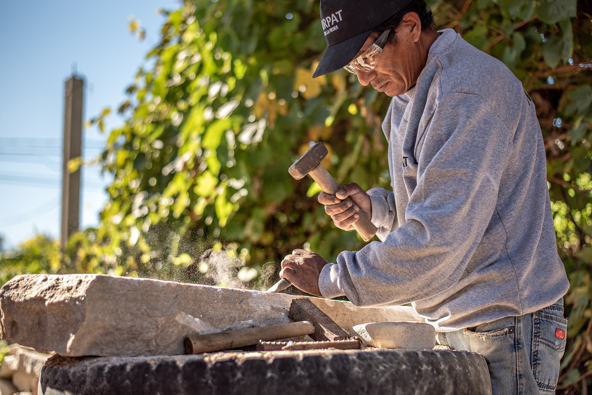 Fotografía institucional norpat toda la piedra picapedrero tradicional Sebastián Vecchi fotógrafo Mar del Plata