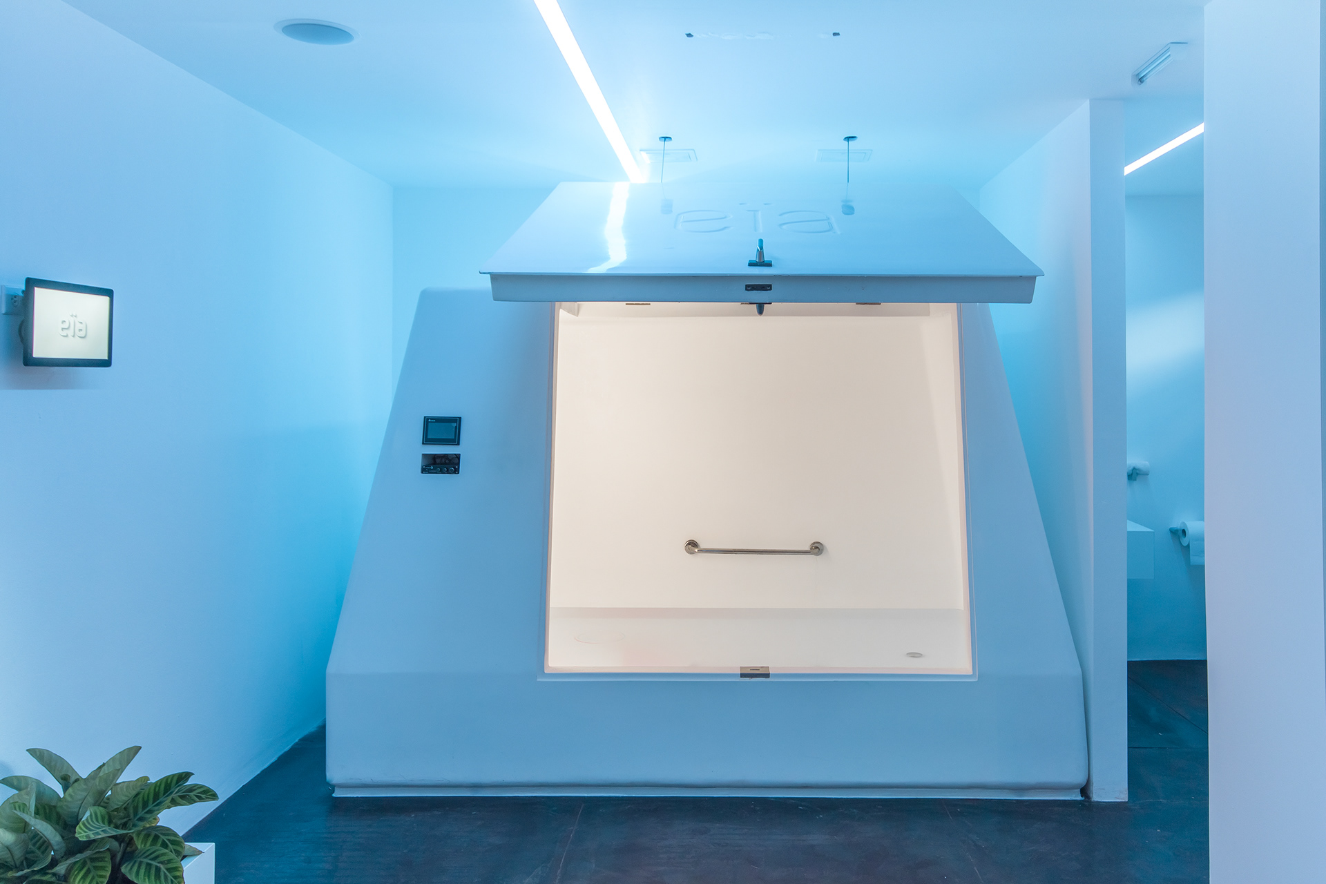 First plug-and-play flotation tank in the market