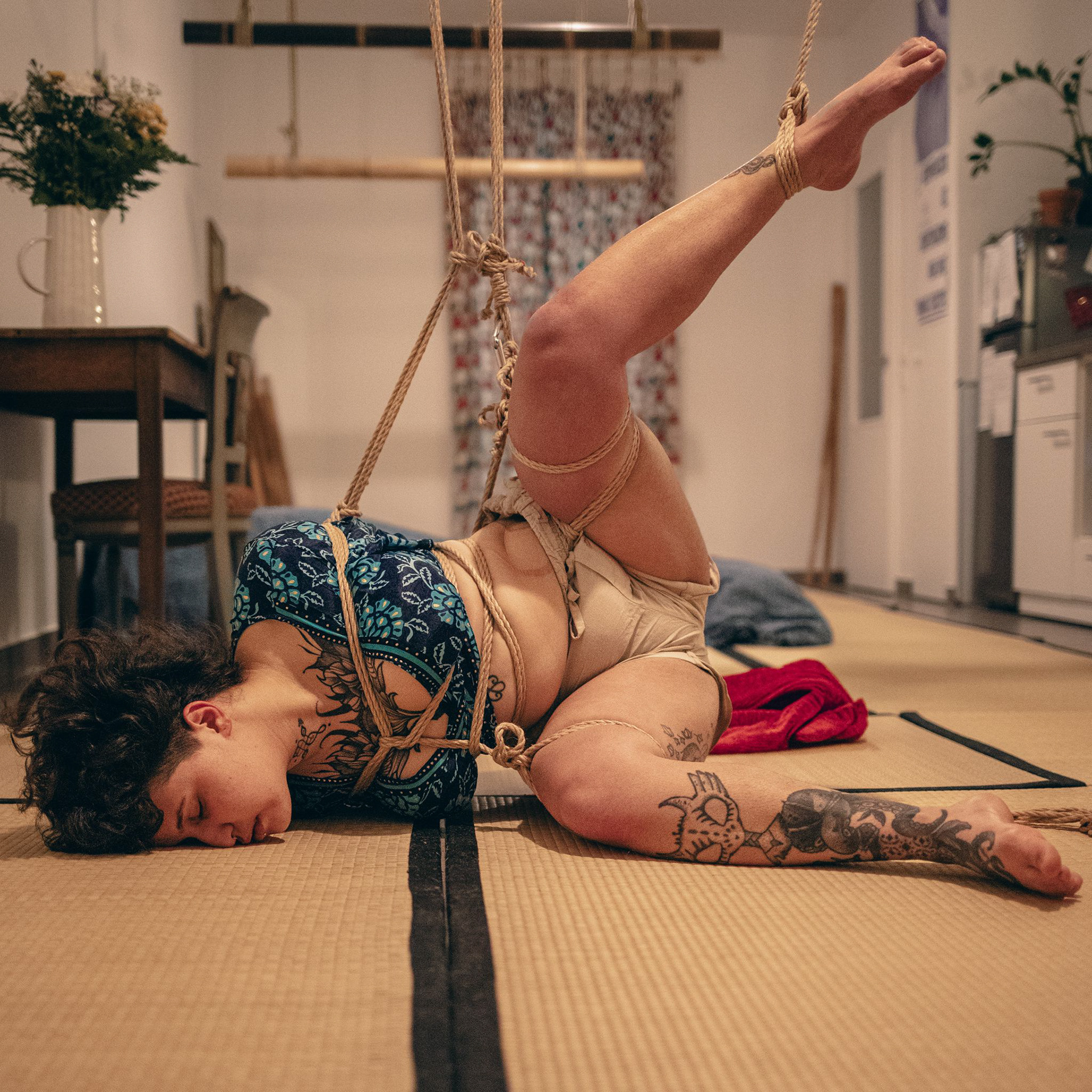 Ropes and picture by Erato Bänana