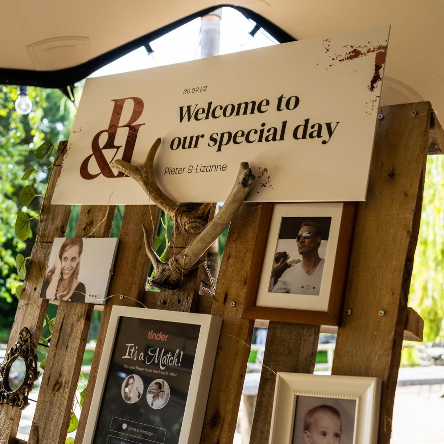 Welkomst Bord + Photo story wall Pallet