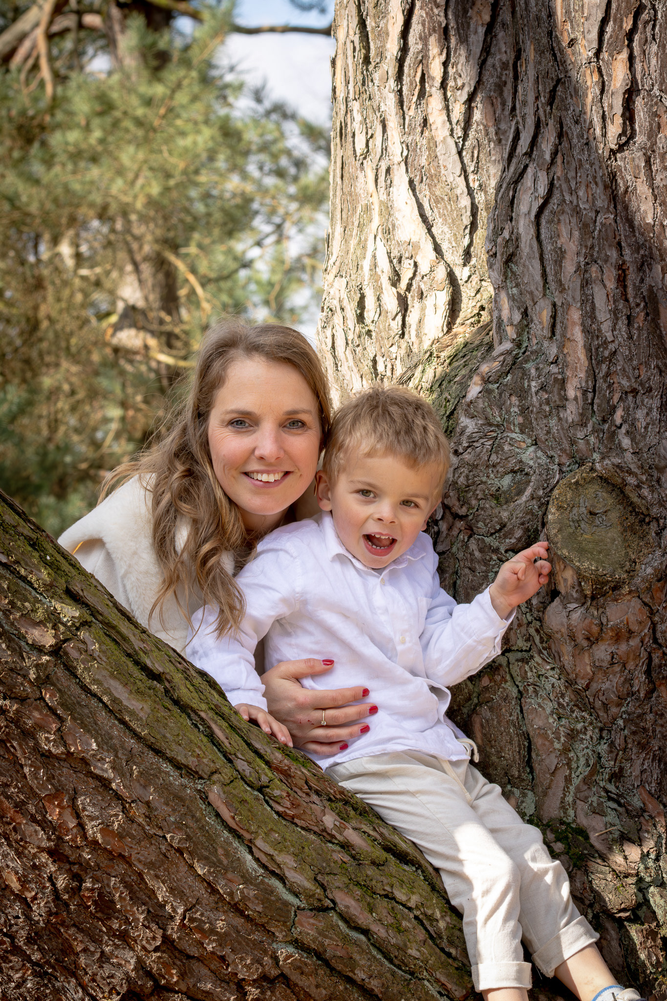 Familiefotoshoot in de natuur – Shana en Odin in Stappersven, Kalmthout