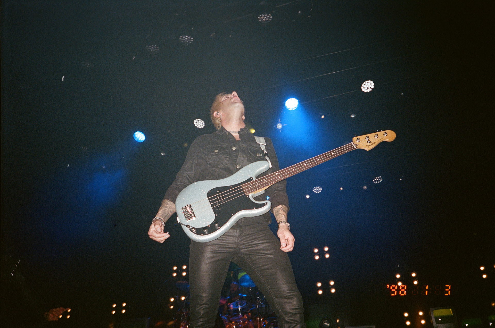 Behind the Scenes at Boys Like Girls Closing Show of Tour