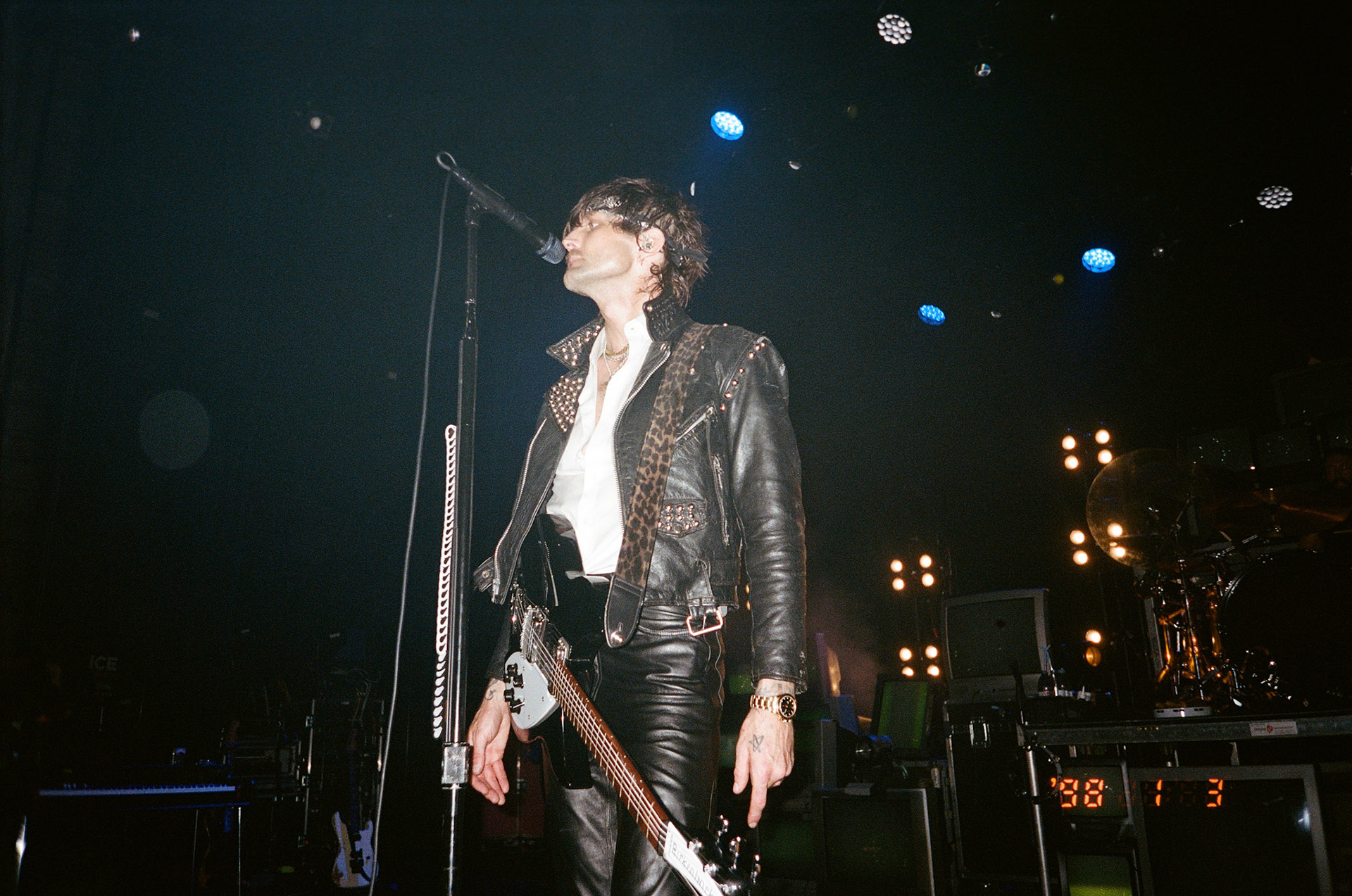 Behind the Scenes at Boys Like Girls Closing Show of Tour