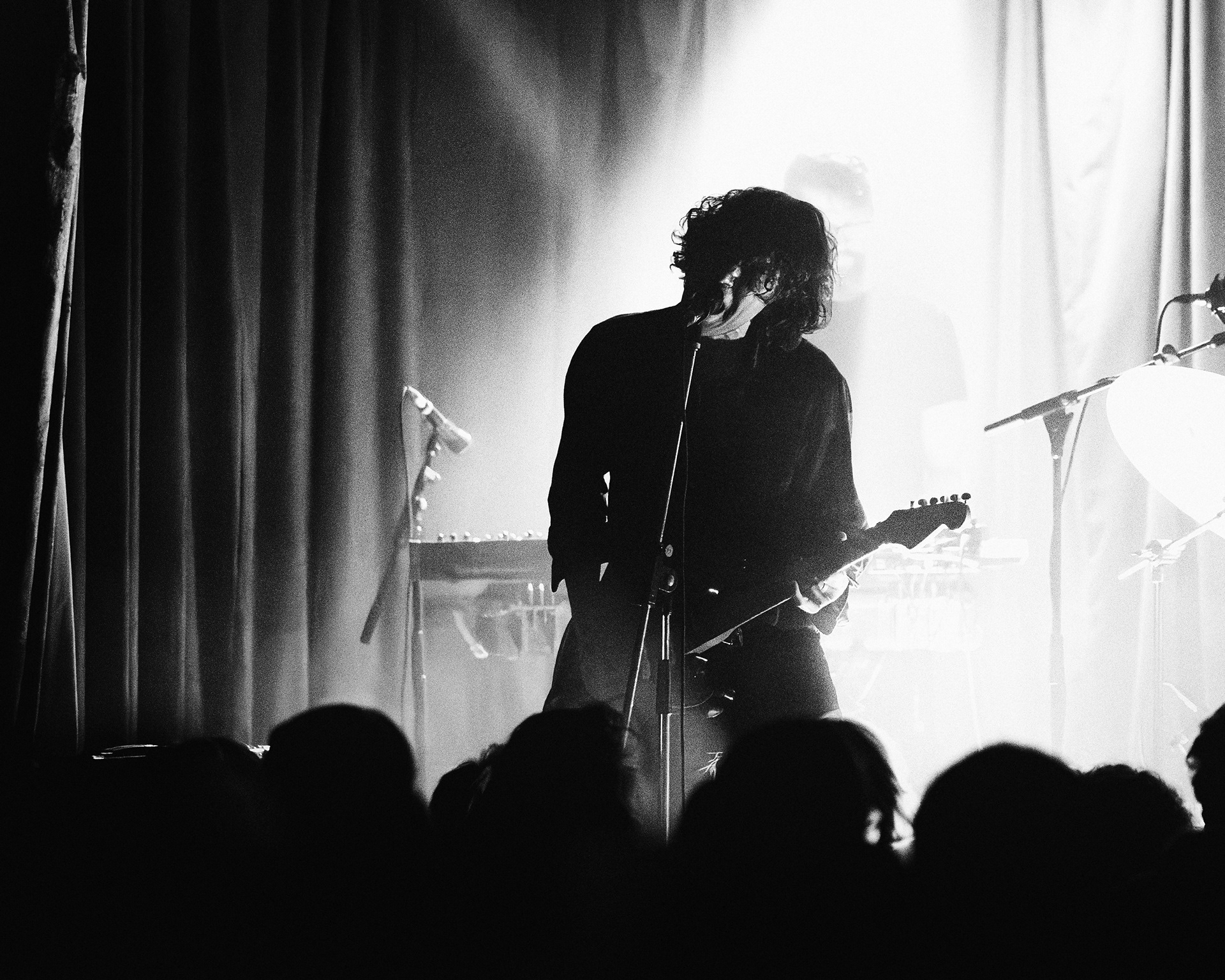 Suuns | Taverne Tour