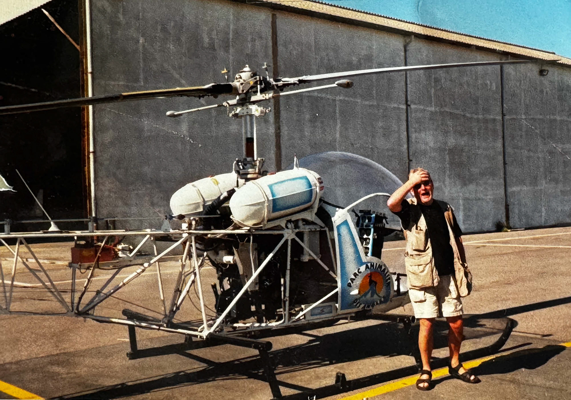 Taking pictures with the Bell 47 (M*A*S*H. type heli) in southern France