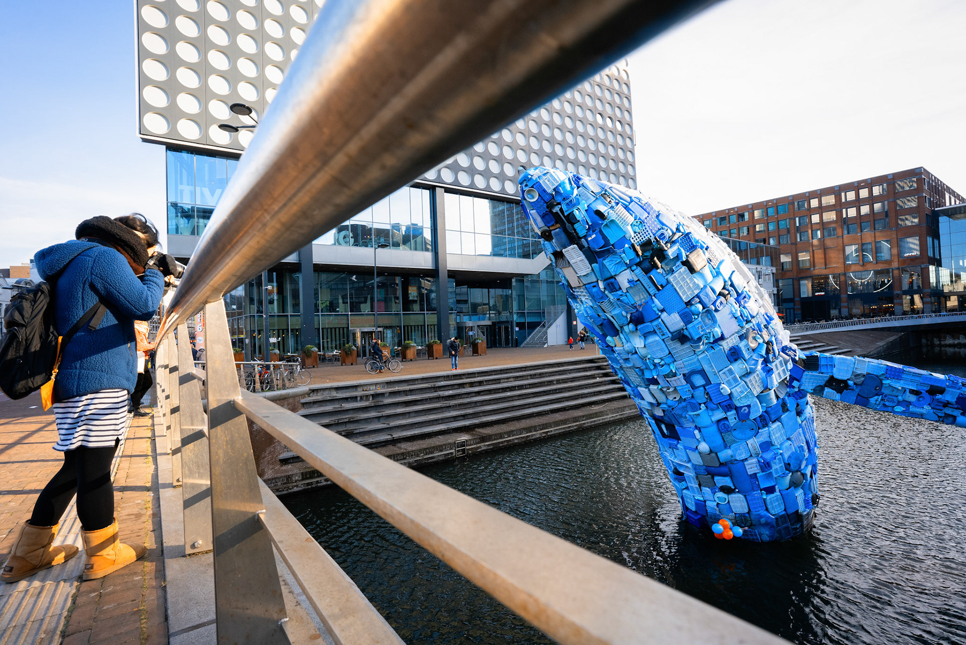 Plastic whale in canal | design Studiokca