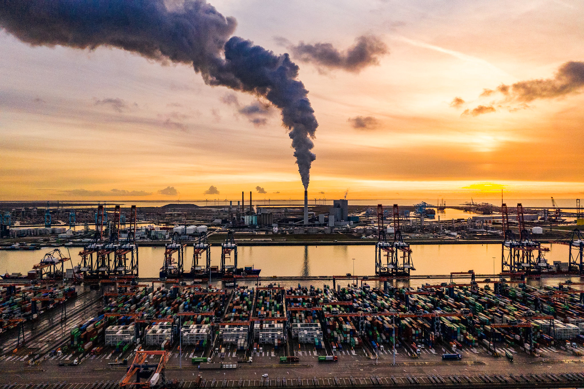 Coal power station in the port of Rotterdam