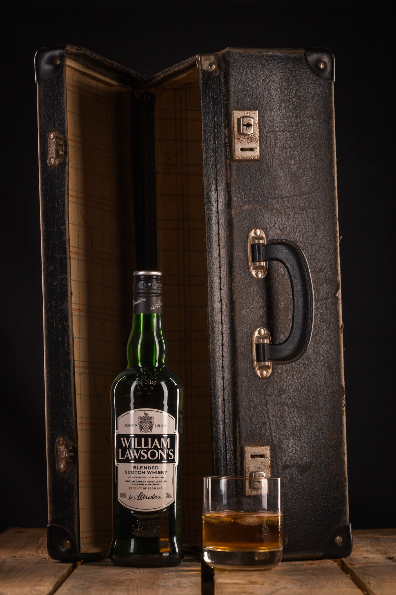 William Lawson's rare blended Scotch Whisky.
