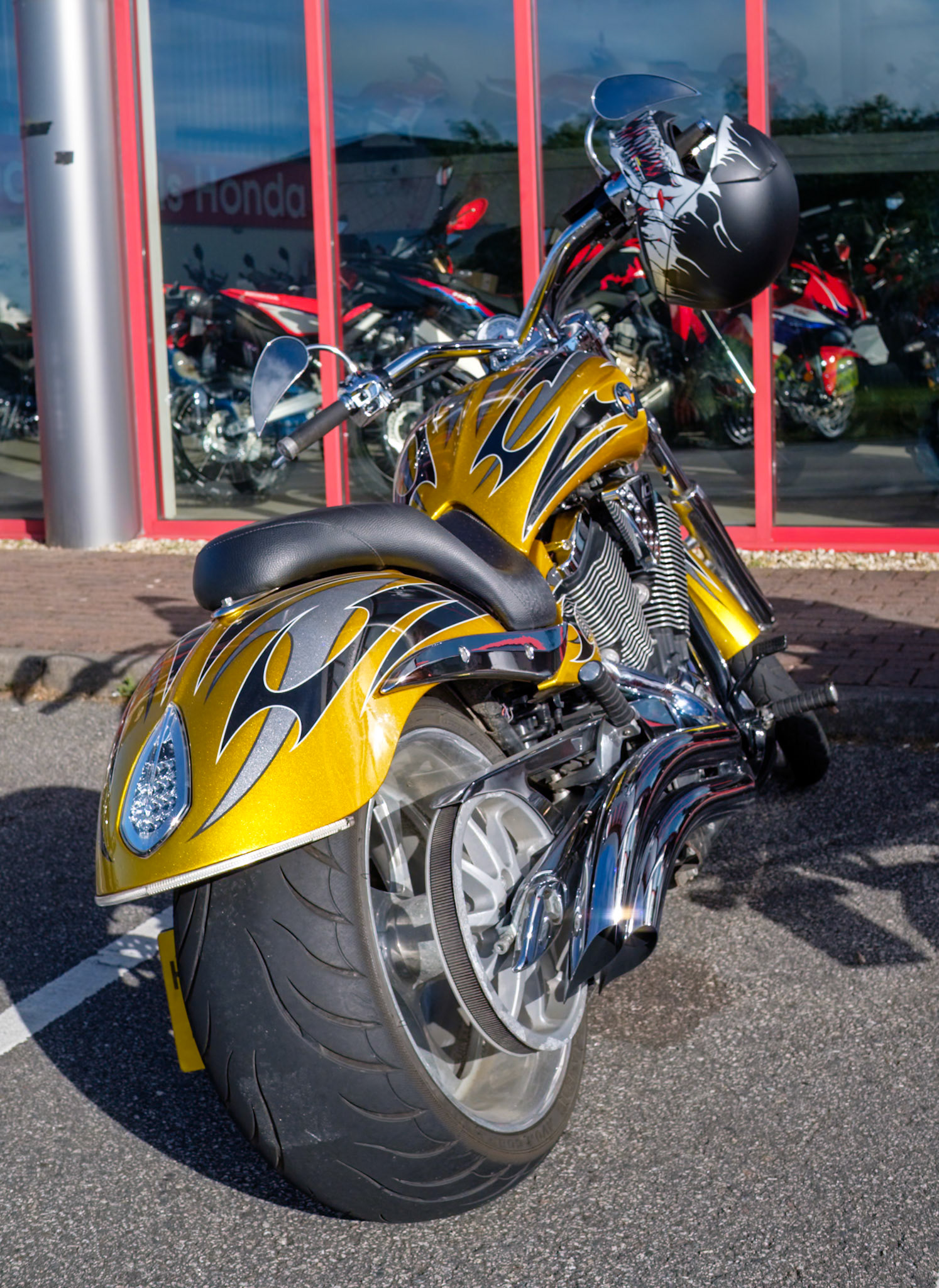 Victory Custom
