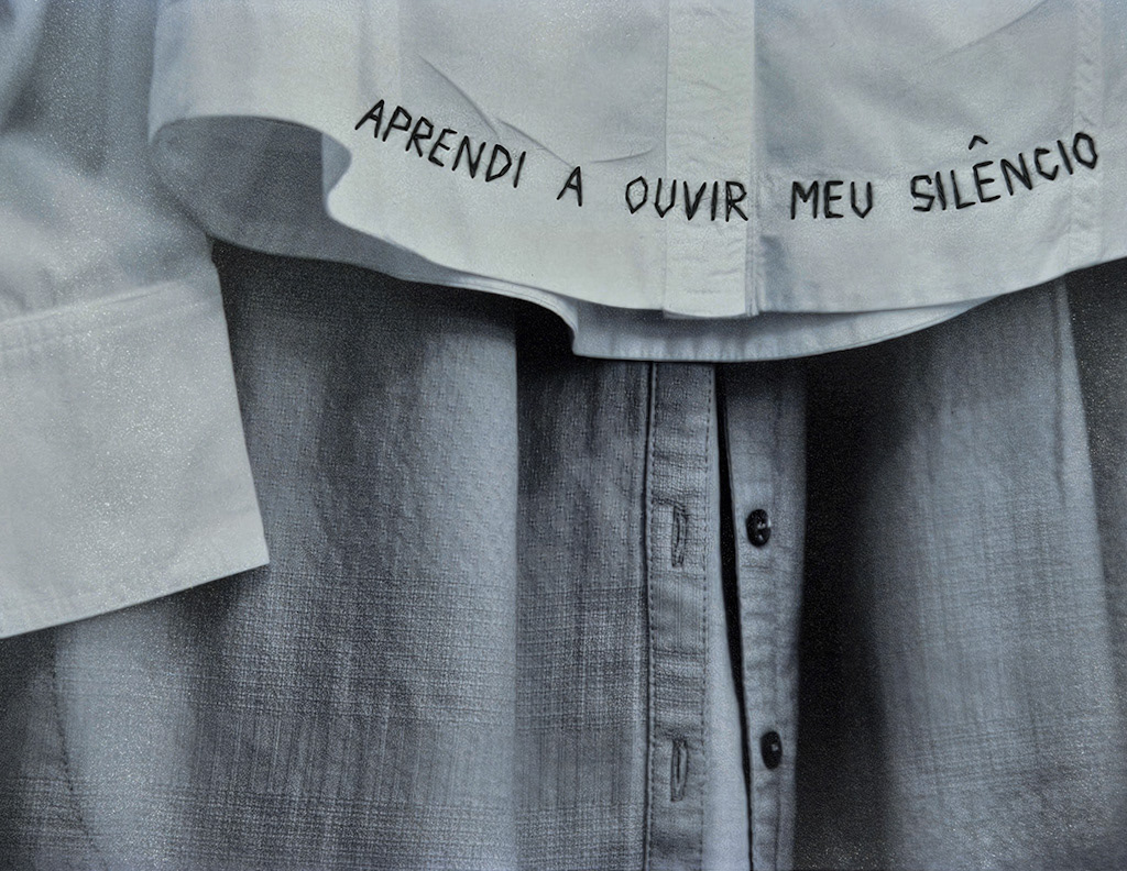 Aprendi a ouvir meu silêncio