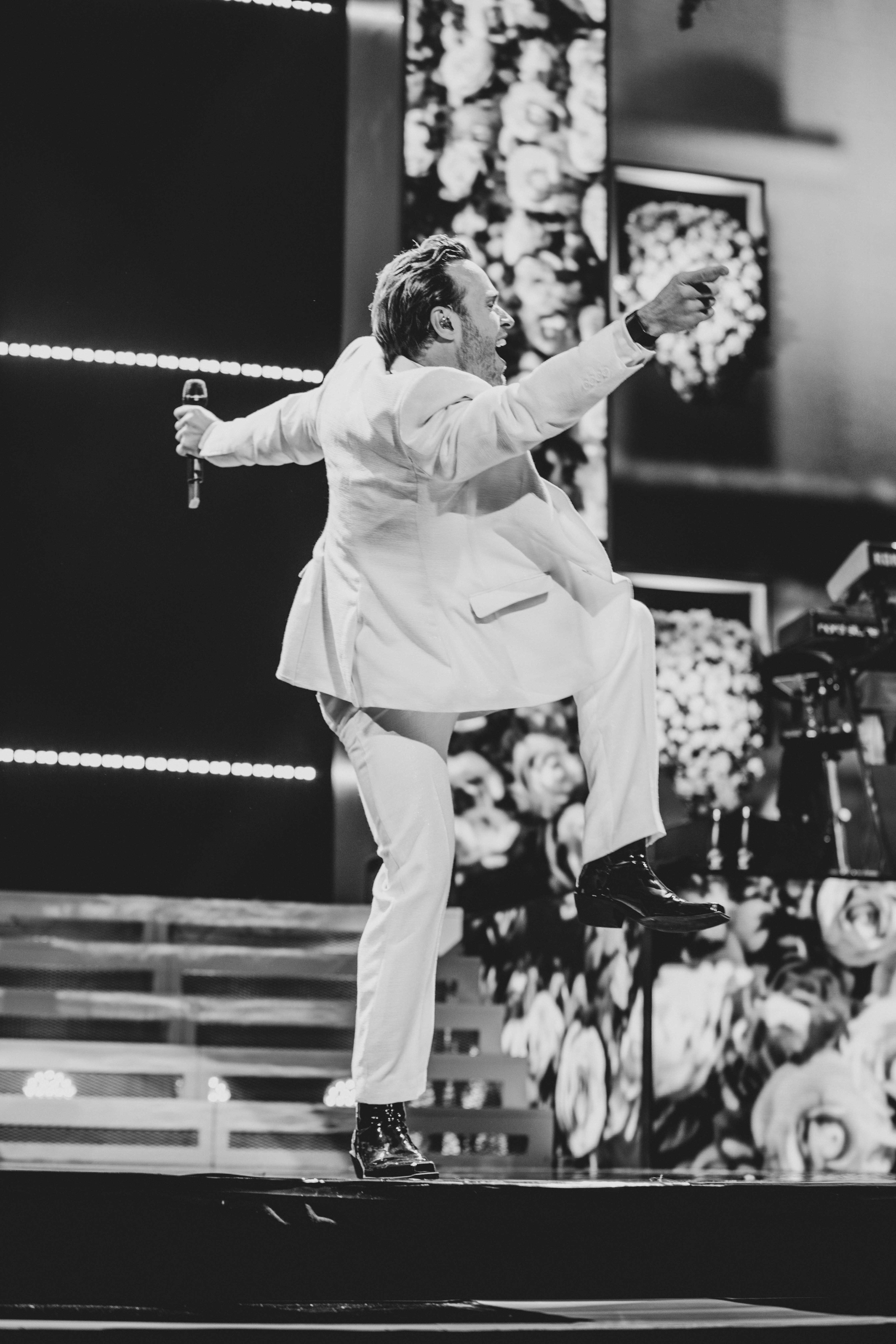 OLLY MURS