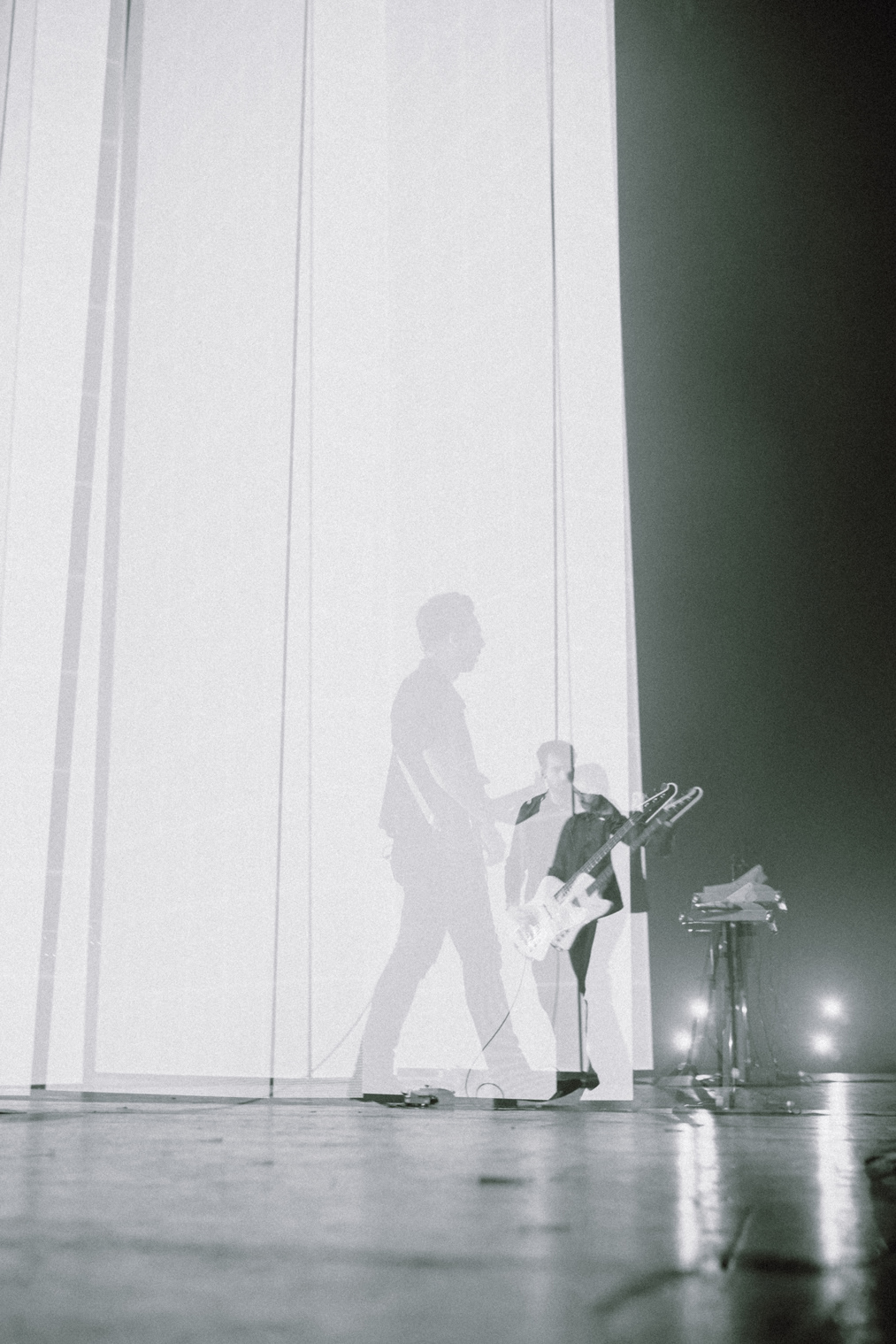 NOTHING BUT THIEVES