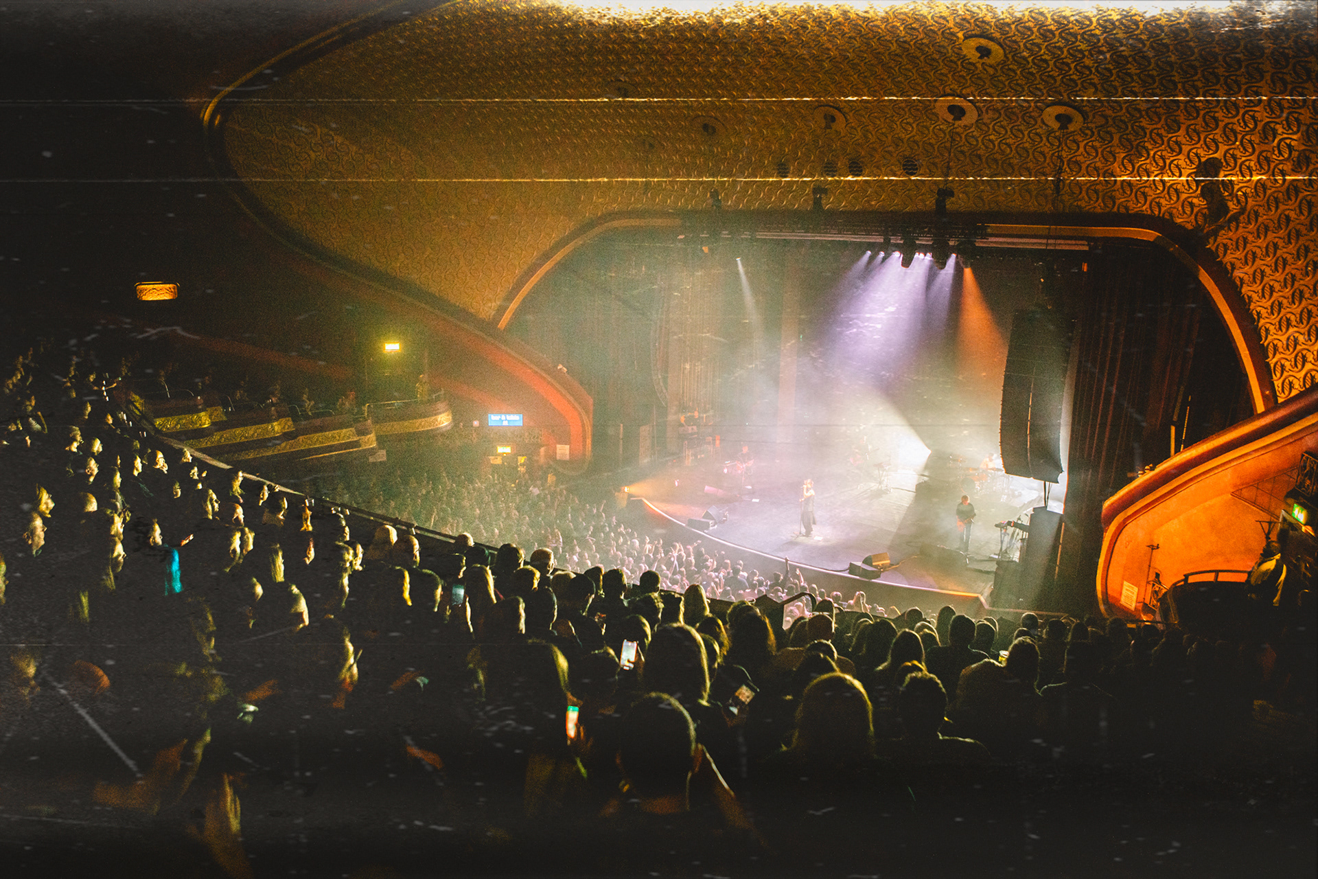 NOTHING BUT THIEVES