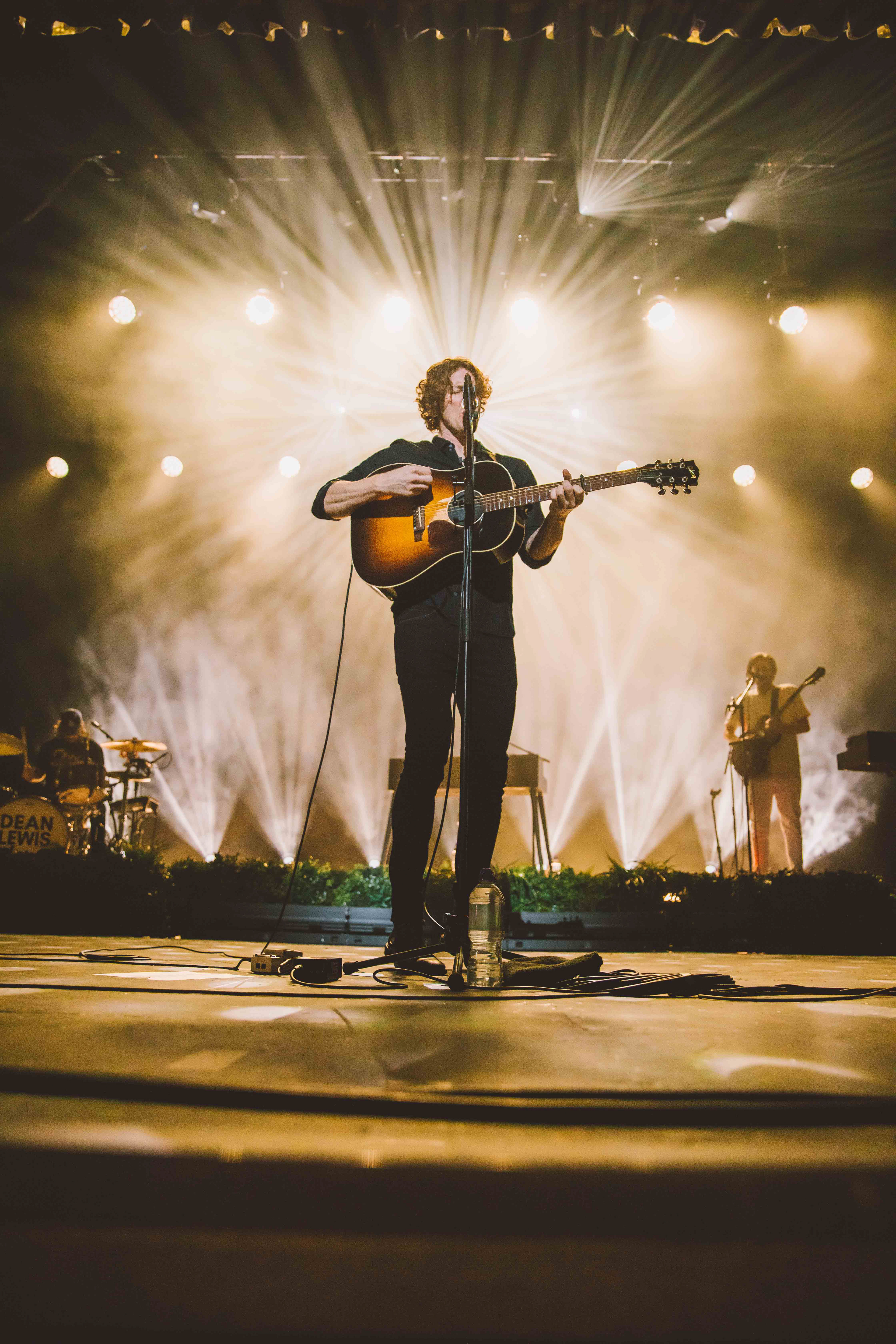 DEAN LEWIS