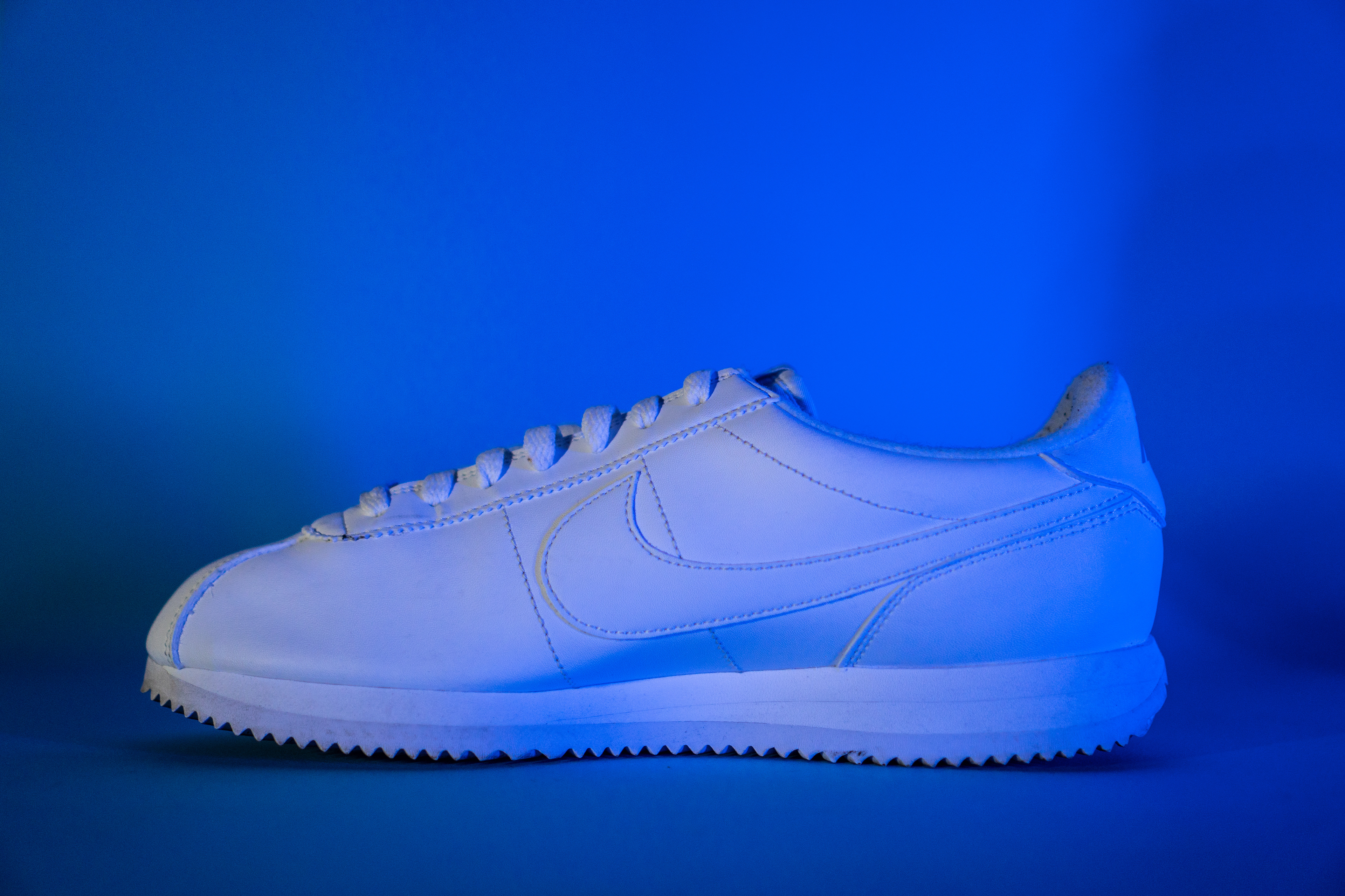File:Nike cortez blue.gif - Wikimedia Commons