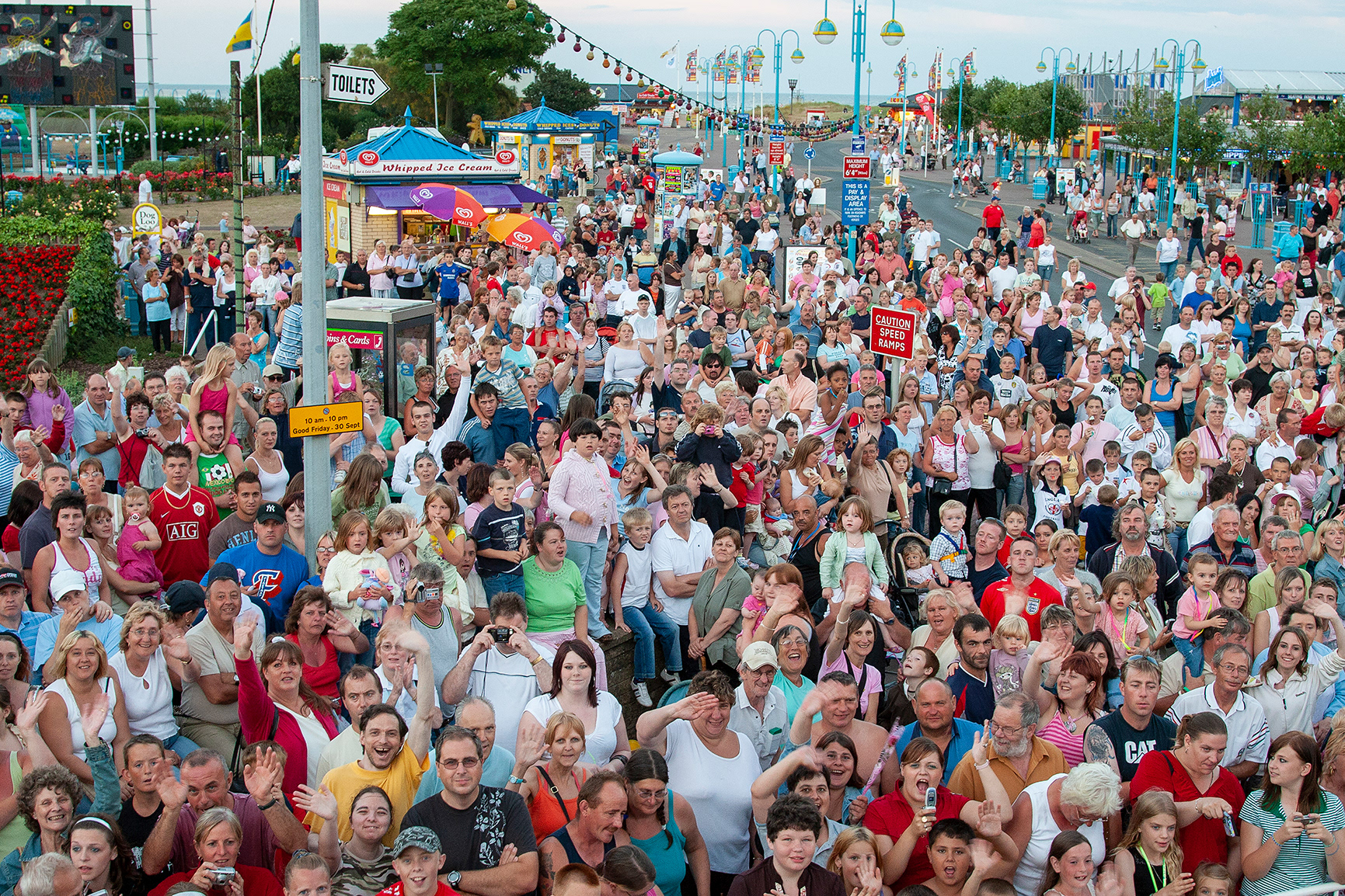 Crowd Puller - Switch On, Skegness