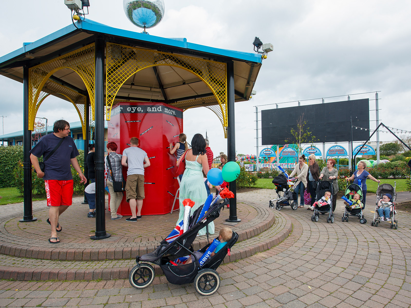 Byfords Peep Box at the SO Festival