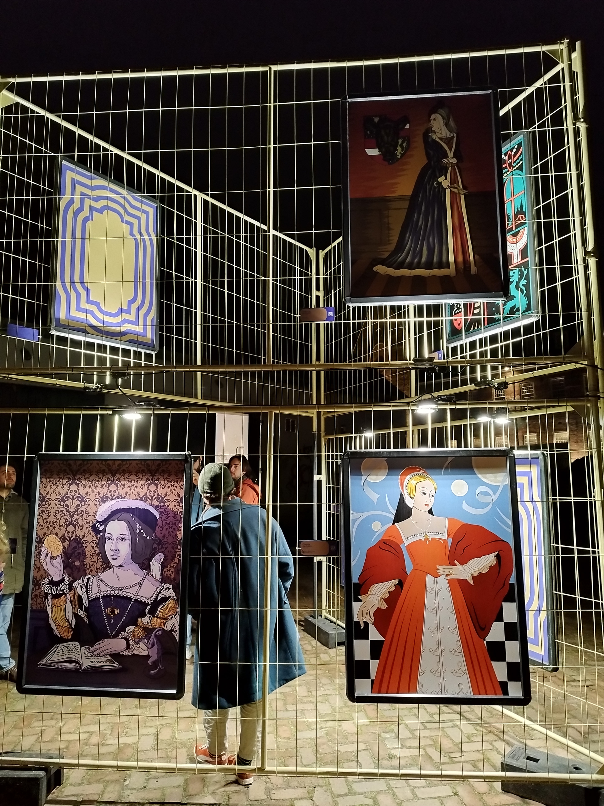 Portrait on the left by Sjoerd Jansen. Portrait down on the right by Babette Bakermans.