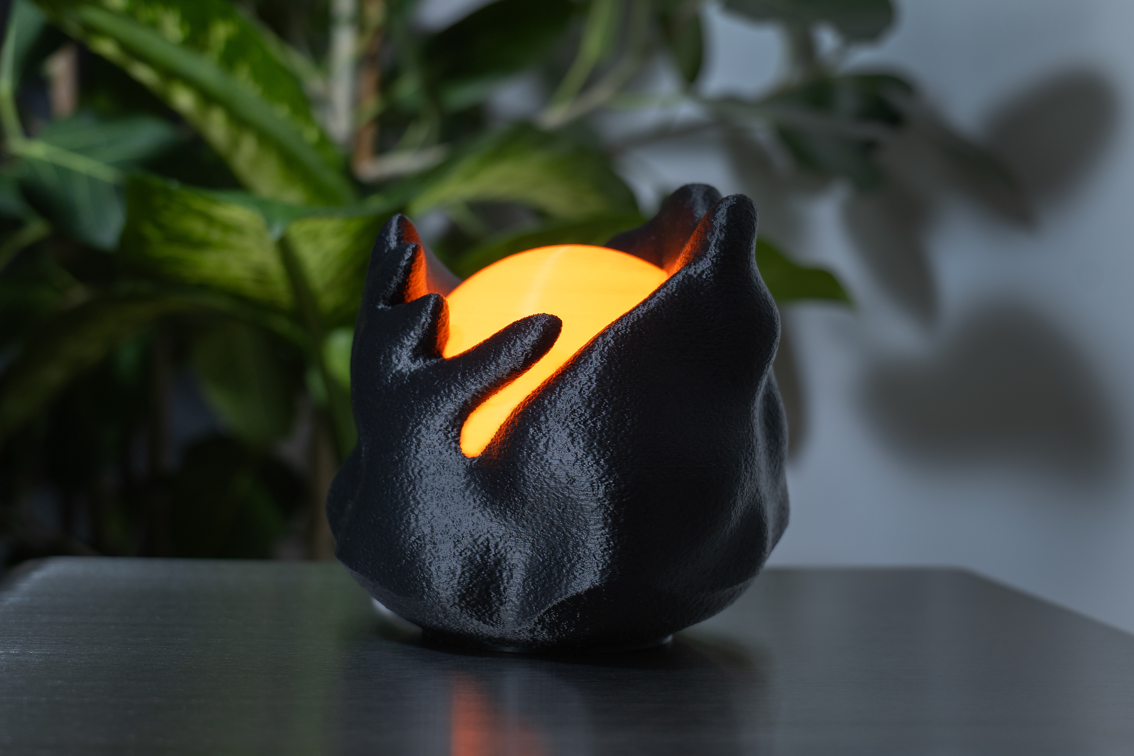 20 Magma-Sculpted Mini Lamp