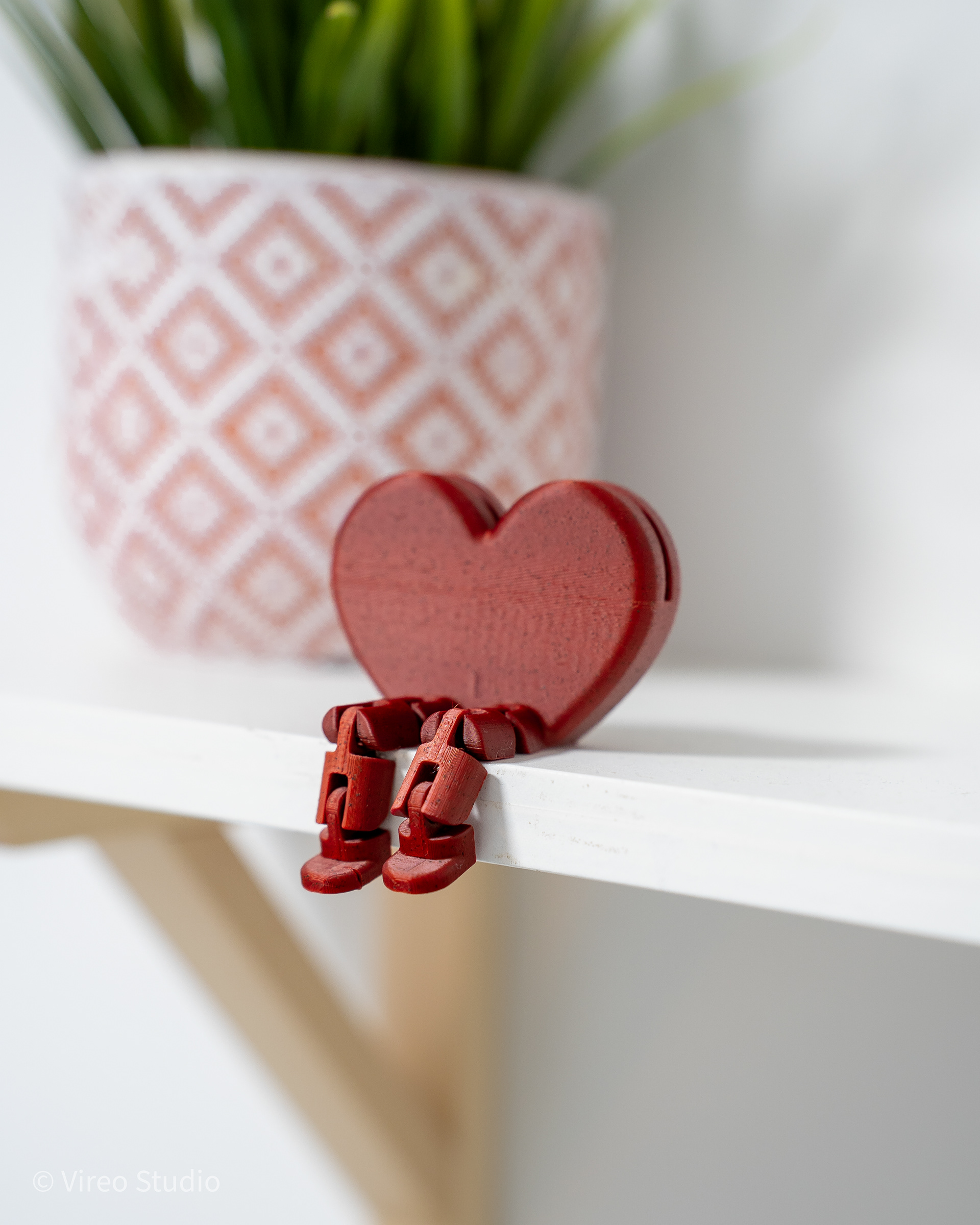 11 flirty_heart_photo_card_display_with_flexible_legs