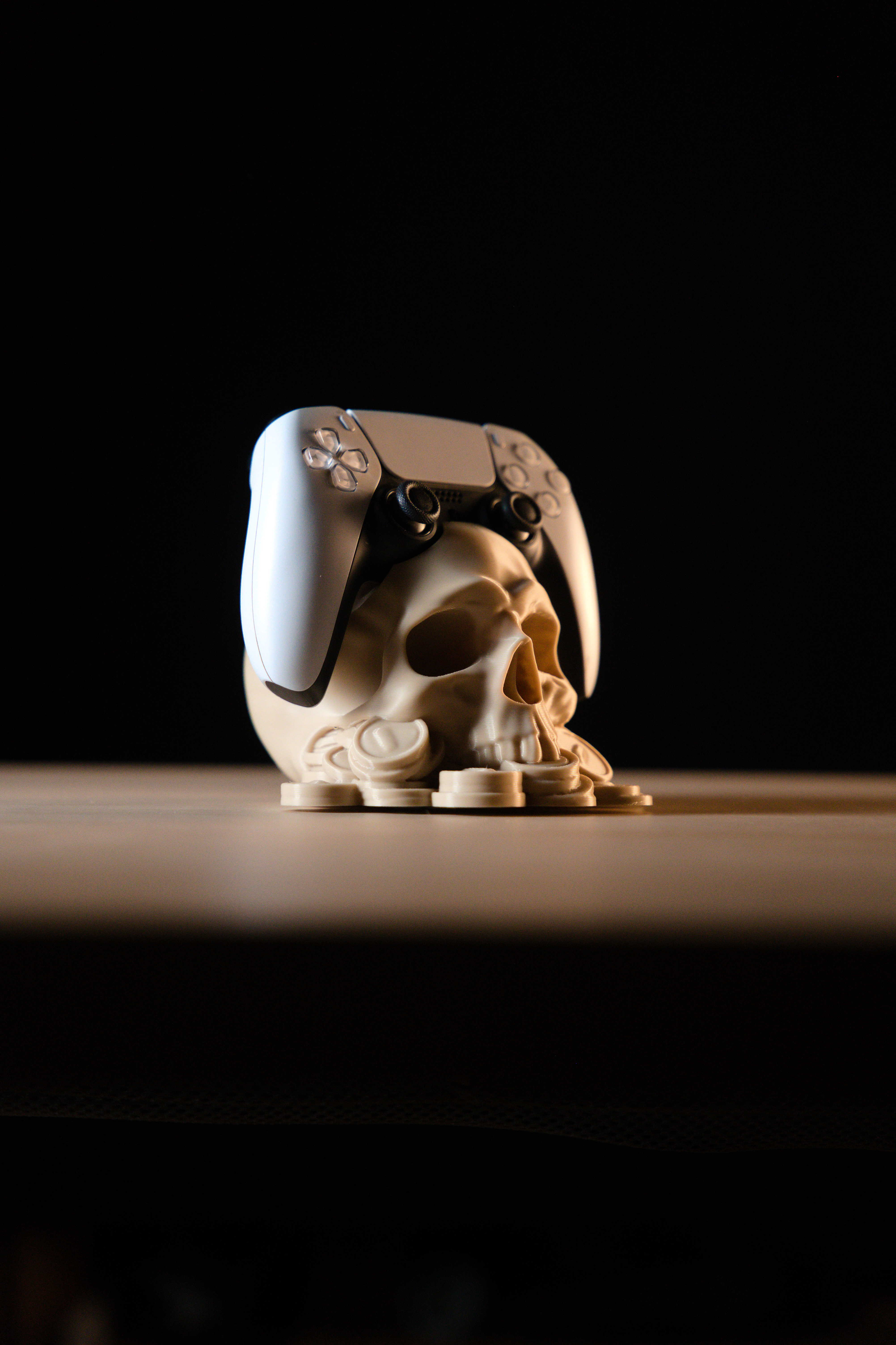 06 skull_controller_stand