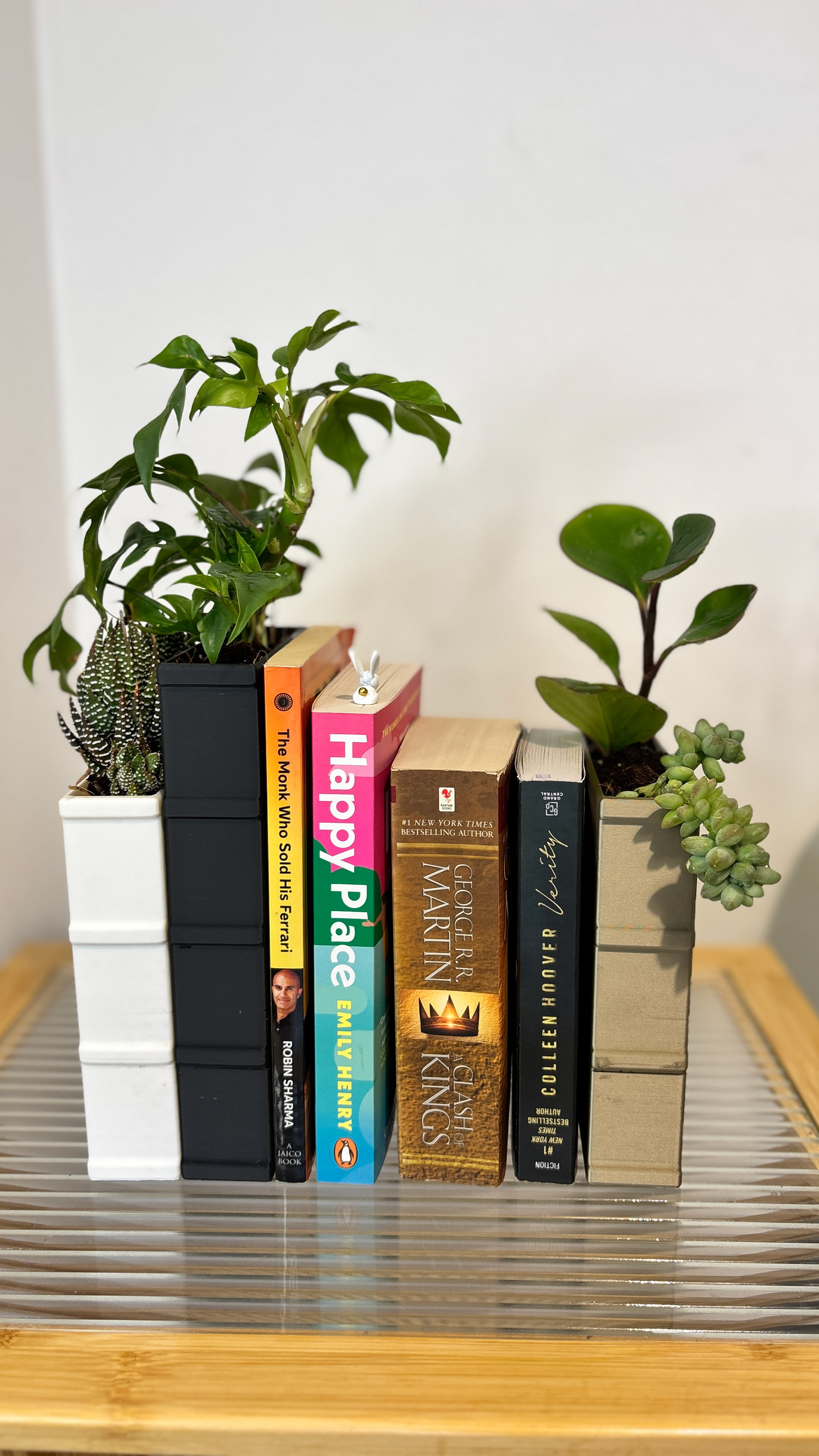 01 book_shaped_bookend_planter