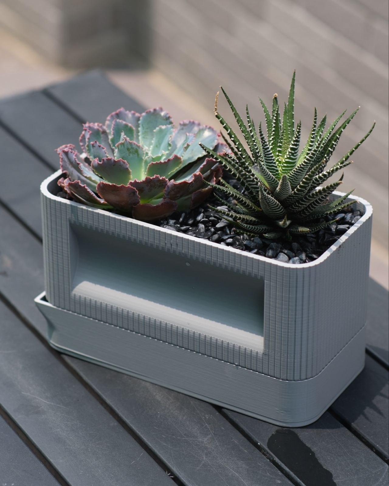 02 aura_duo_architectural_ribbed_square_planter_with_hidden_drainage