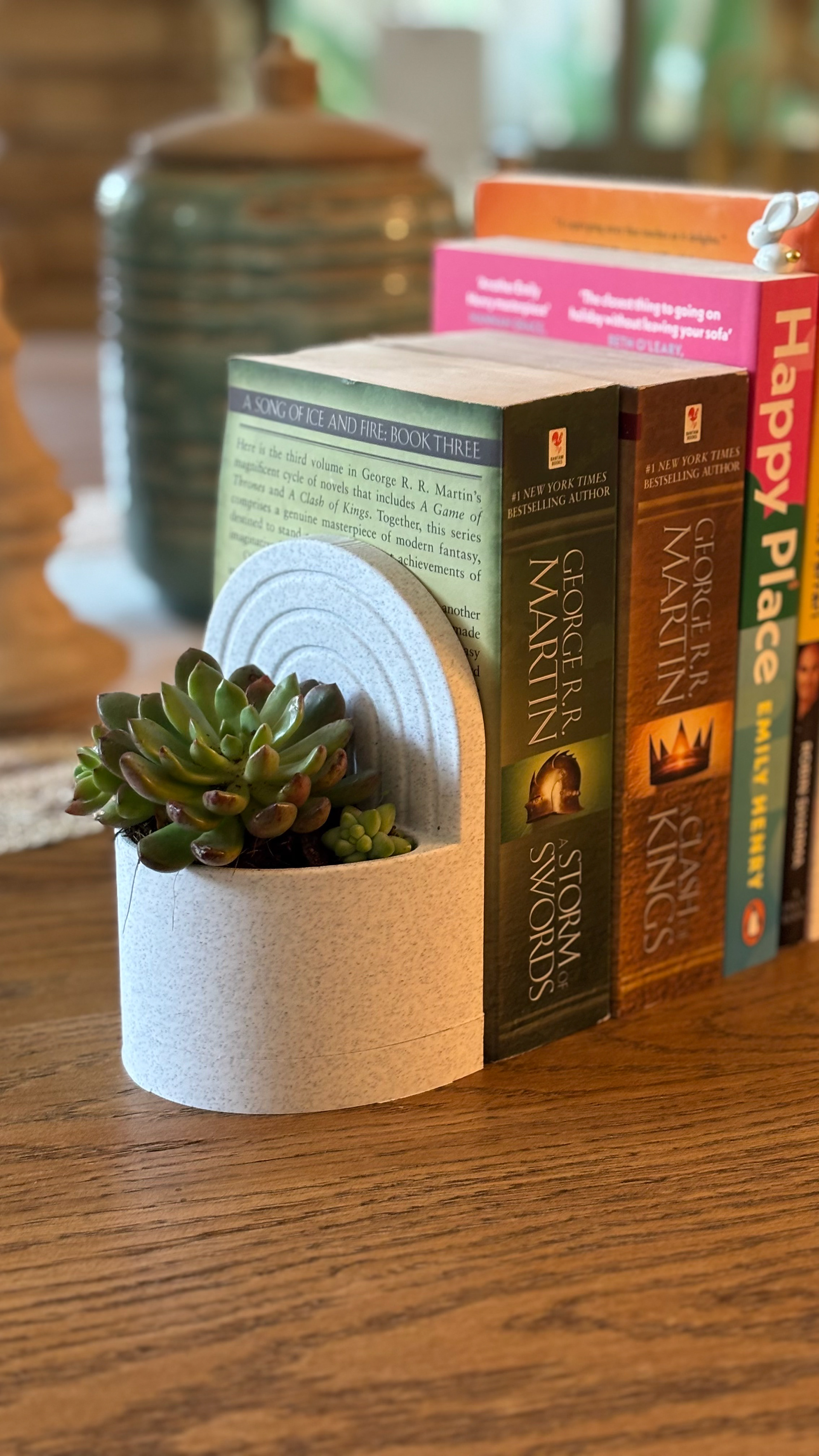 02 bookend_planter_with_water_reservoir