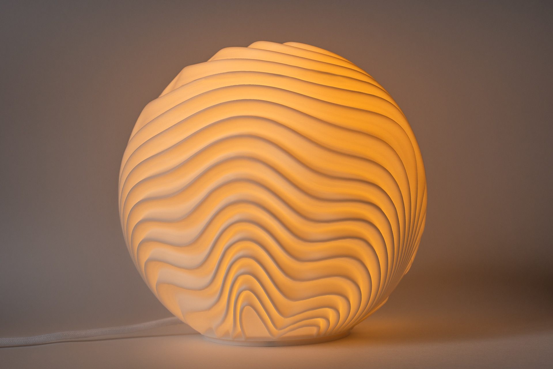 03 Dune Sculpted Lamp