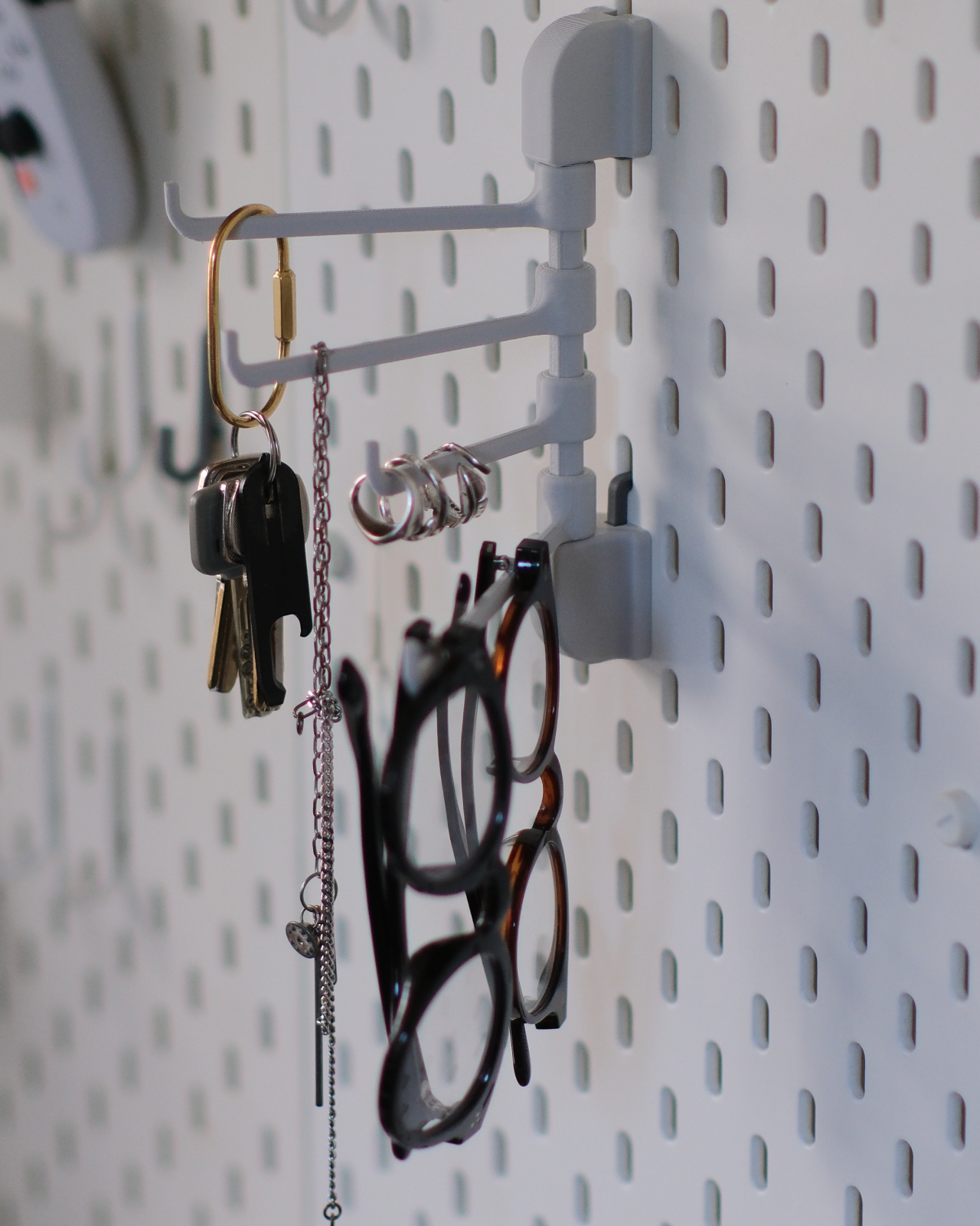 04 ikea_sakdis_rotatable_hook_set