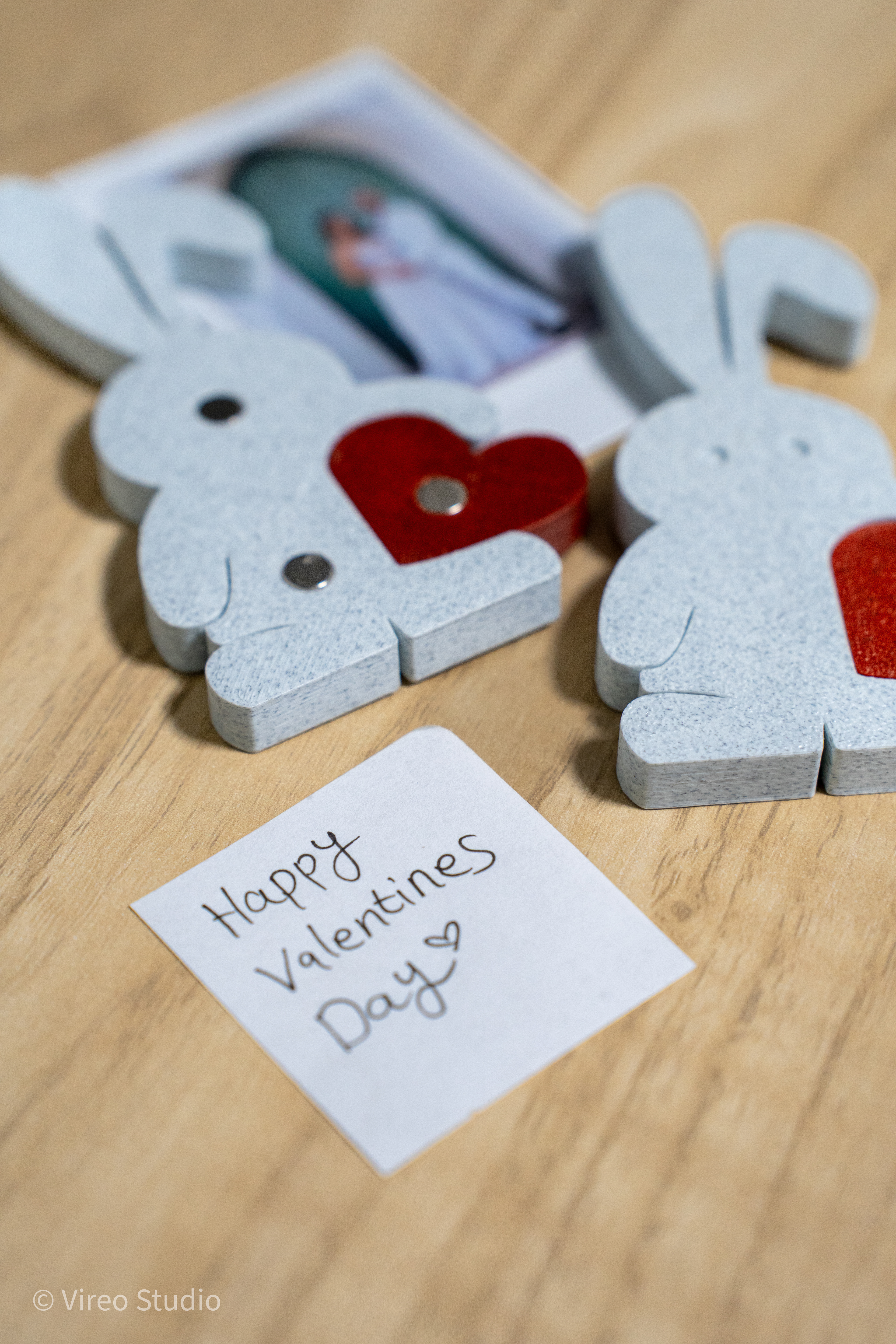 12 valebunny_magnetic_bunny_heart_valentine_display_fridge_magnets