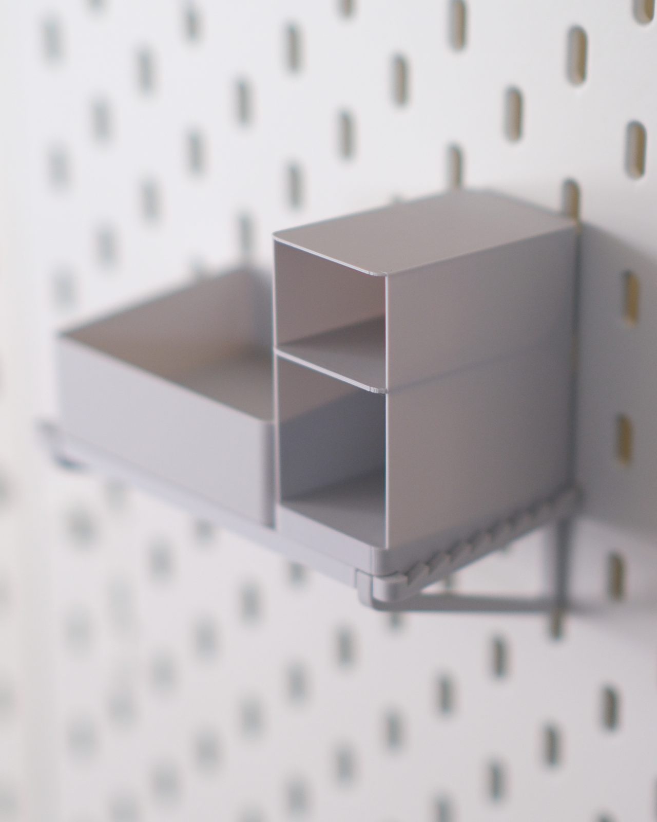 08 ikea_skadis_sliding_shelf_with_organizer_large