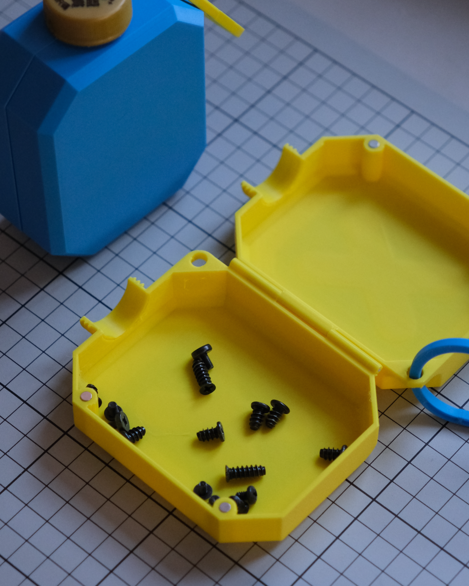 03 gas_tank_portable_storage_box