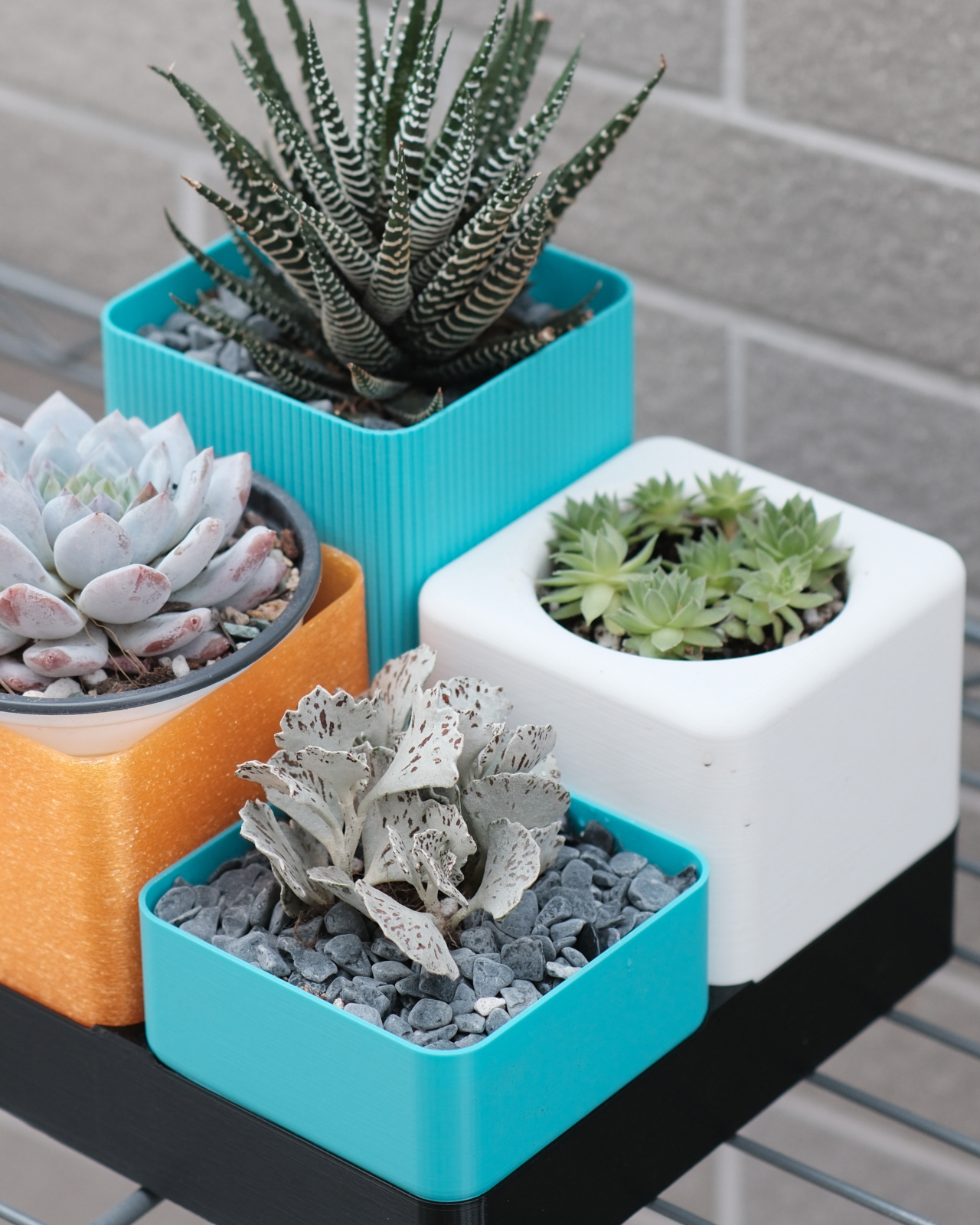 03 terraflora_modular_tiered_planter_system_with_excess_water_tray