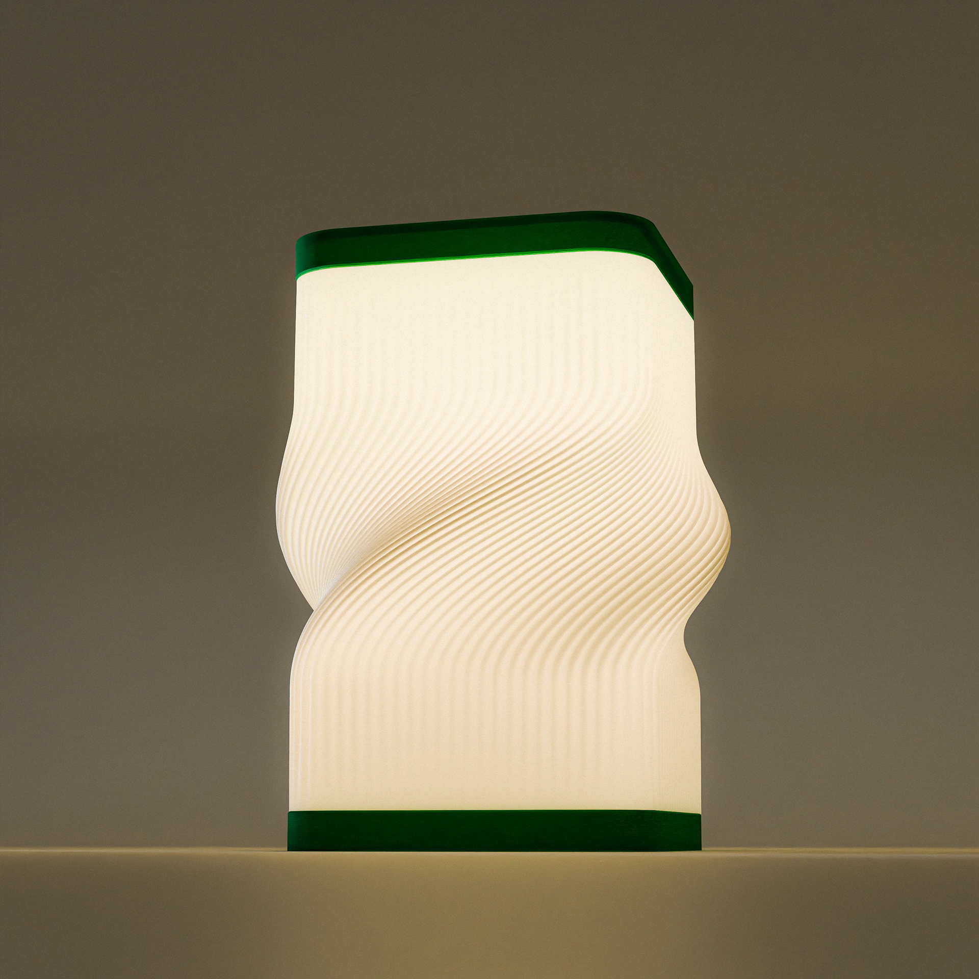 37 Torsion Lamp