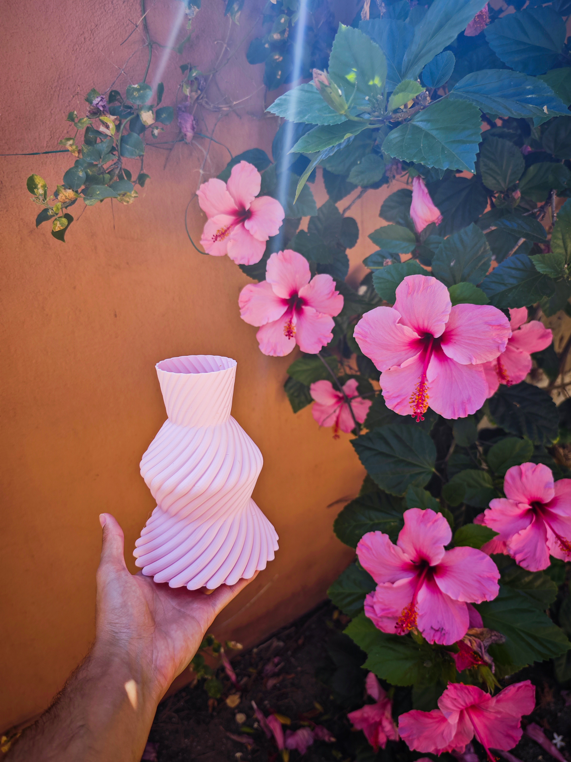 05 confeti_vase