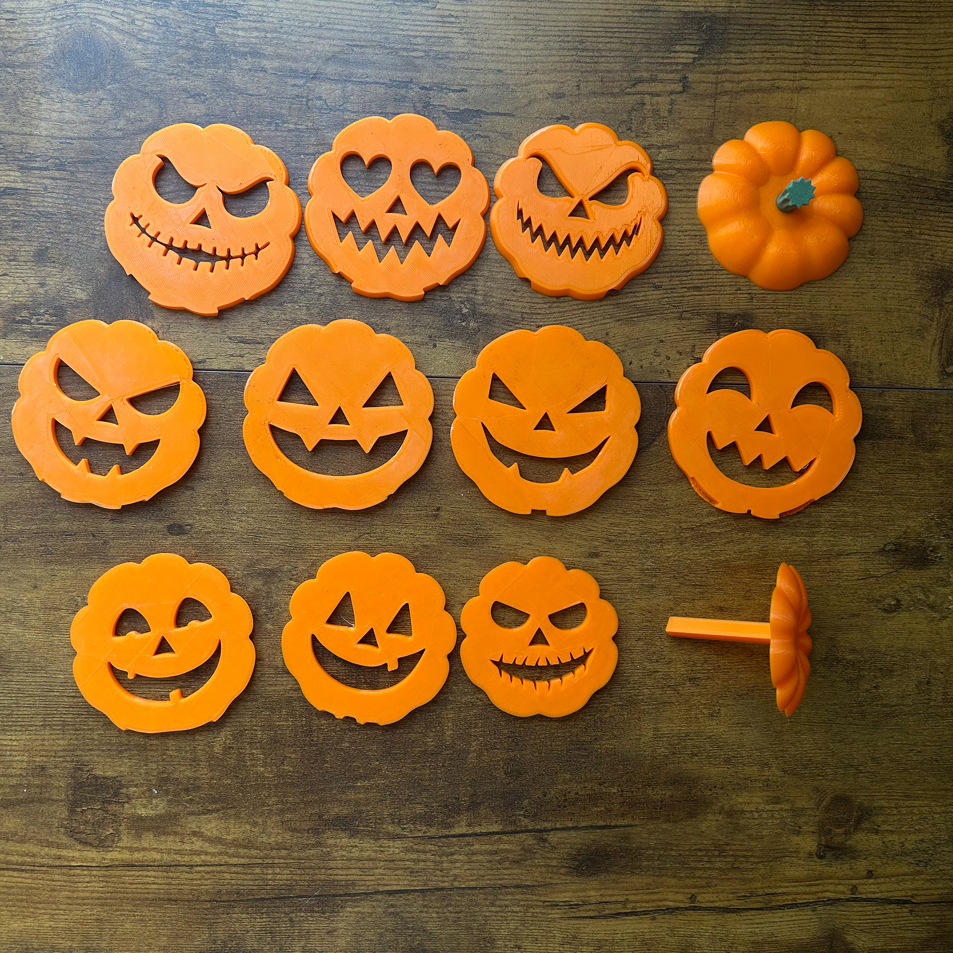08 pumpking_coasters