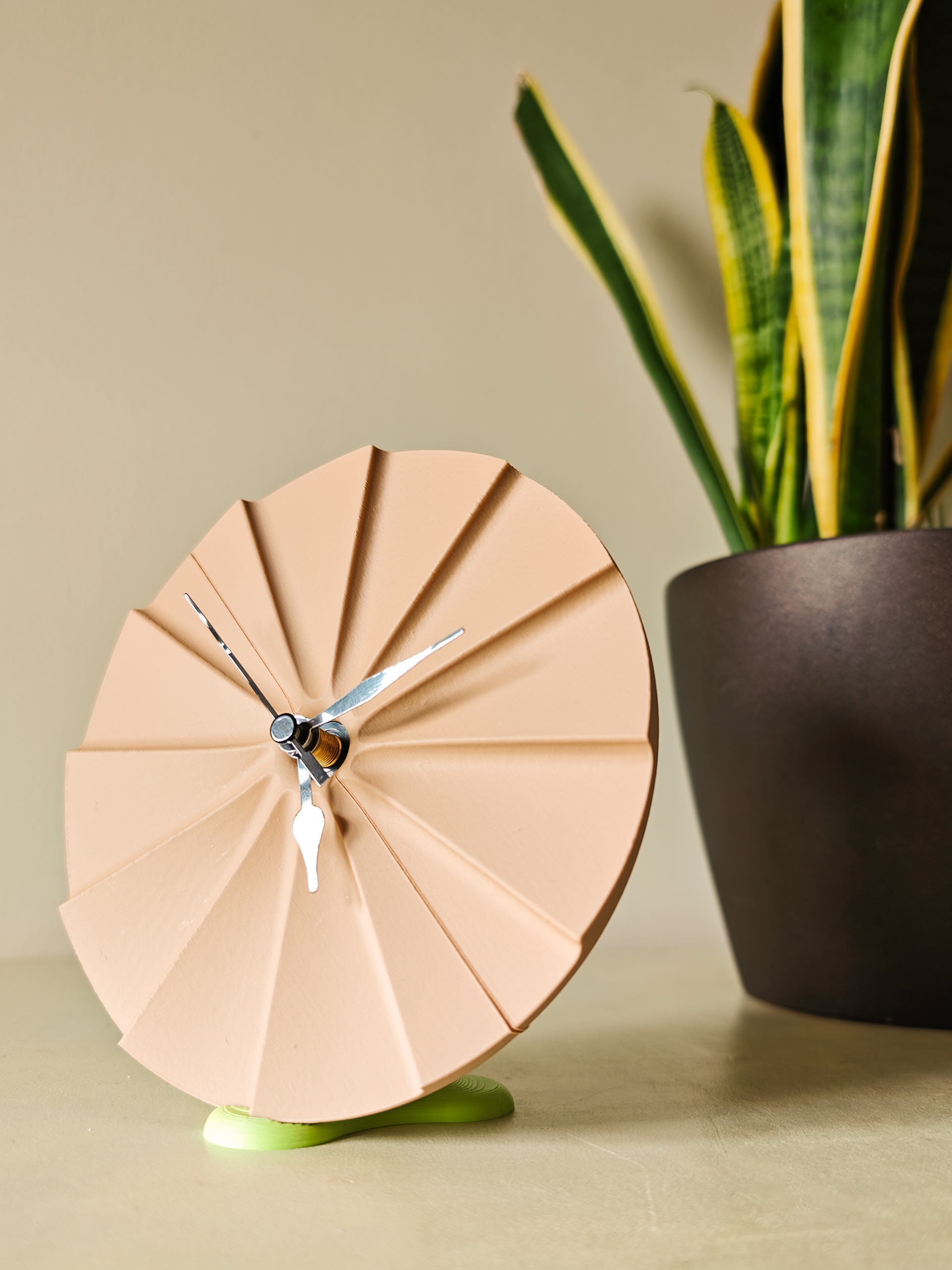 02 dune_clock