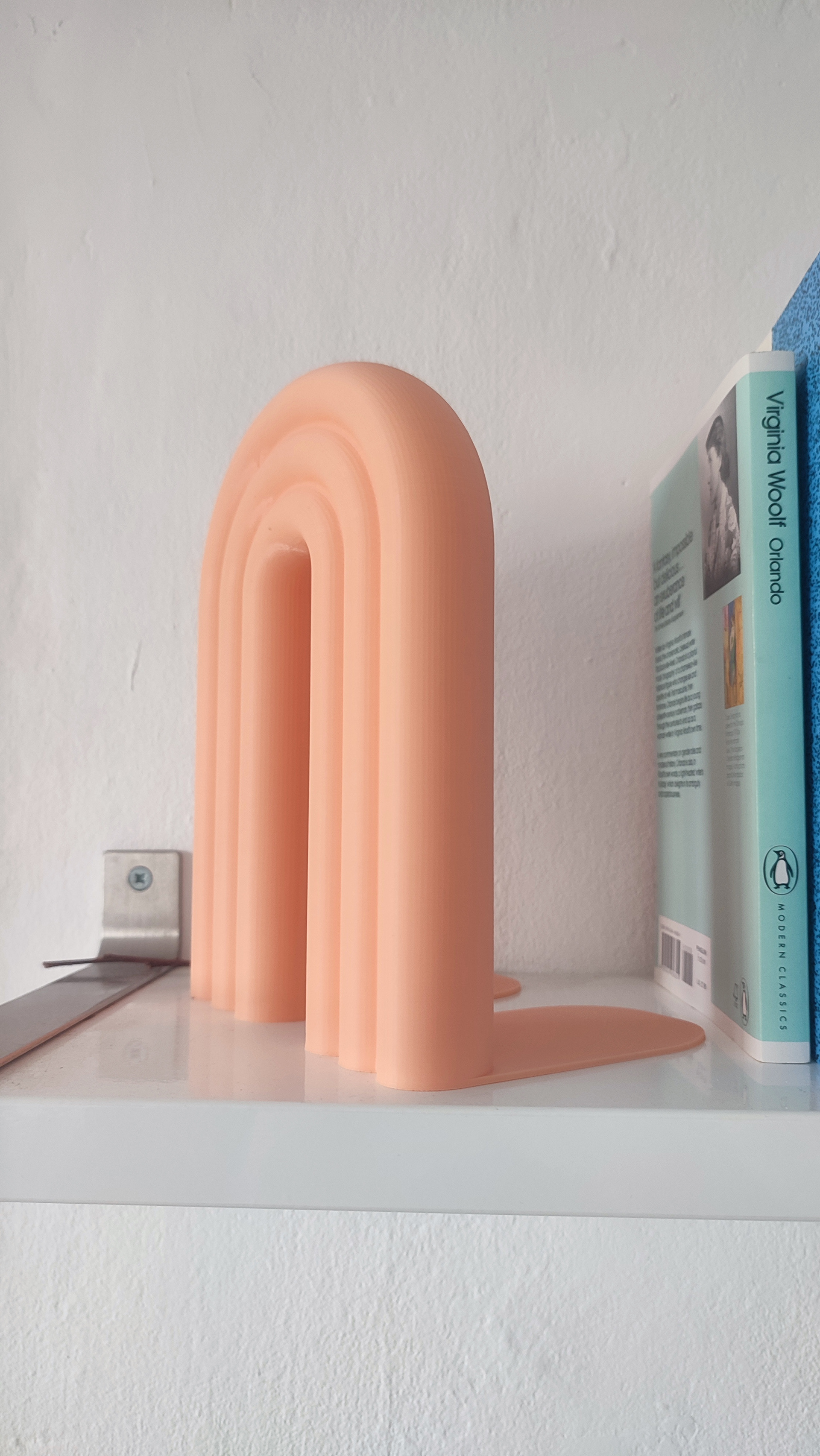 12 minimalist_rainbow_bookend