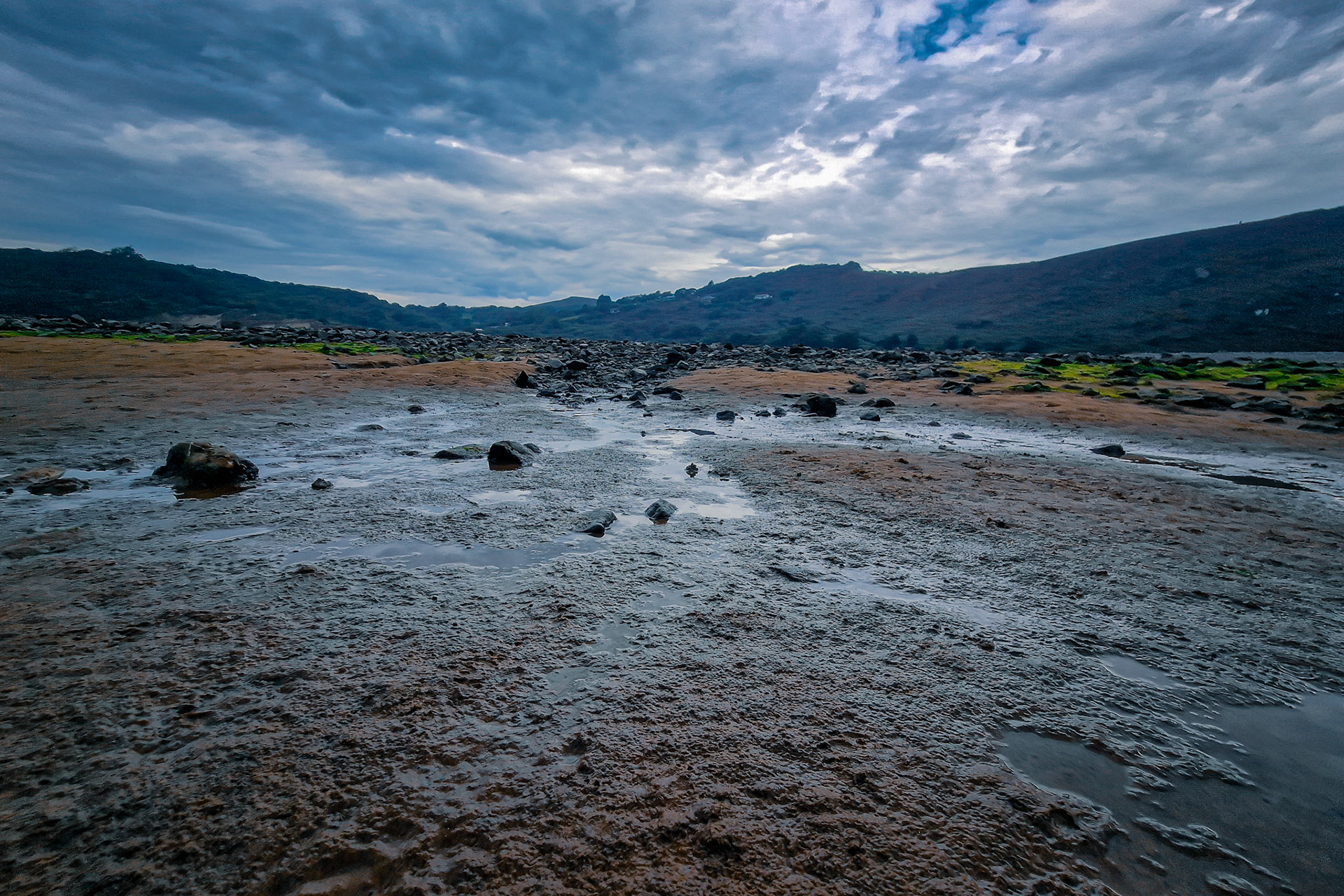 Three Cliff's Bay, Wales