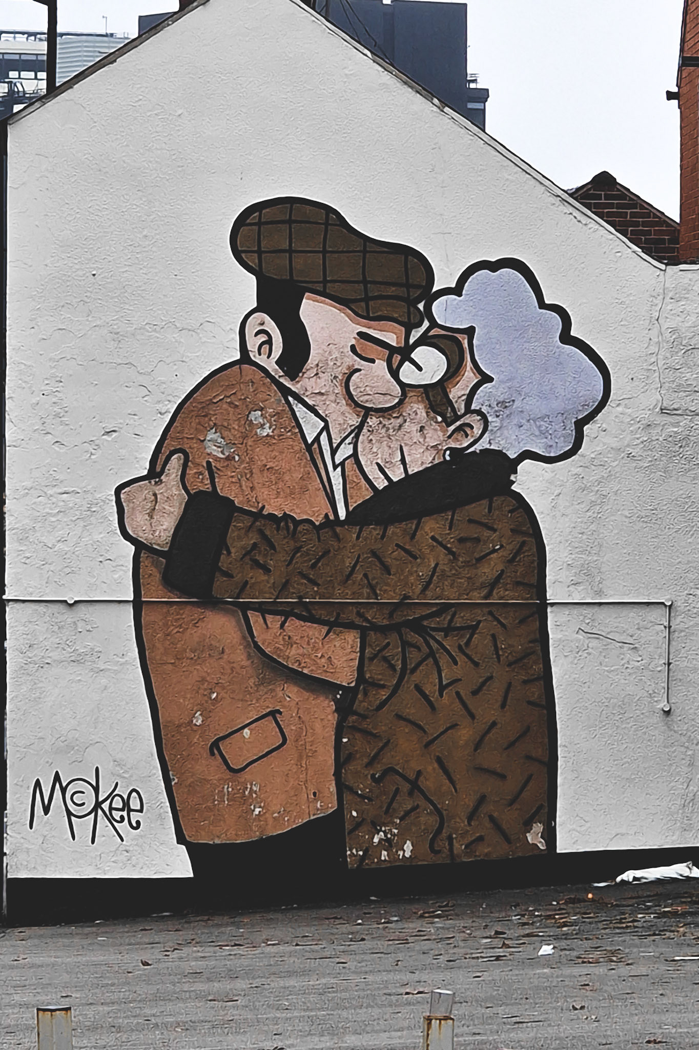 ‘The Snog’ by Pete McKee on Sheffield's pub ‘Fagans’, Sheffield, UK